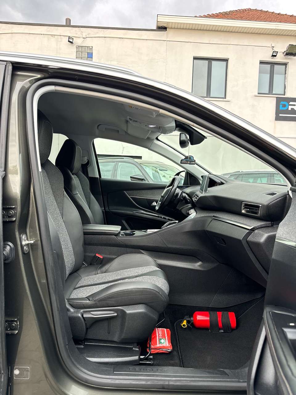 Peugeot 5008 BlueHDi 130 EAT8 Allure ** 1 JAAR GARANTIE ** !!