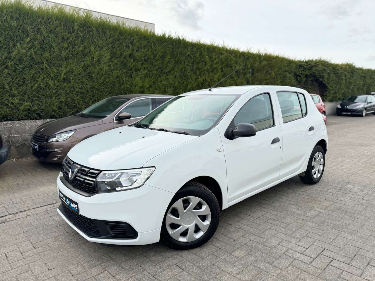 Dacia Sandero 1.0i SCe Benzine - CarPlay ** 1 JAAR GARANTIE ** !!