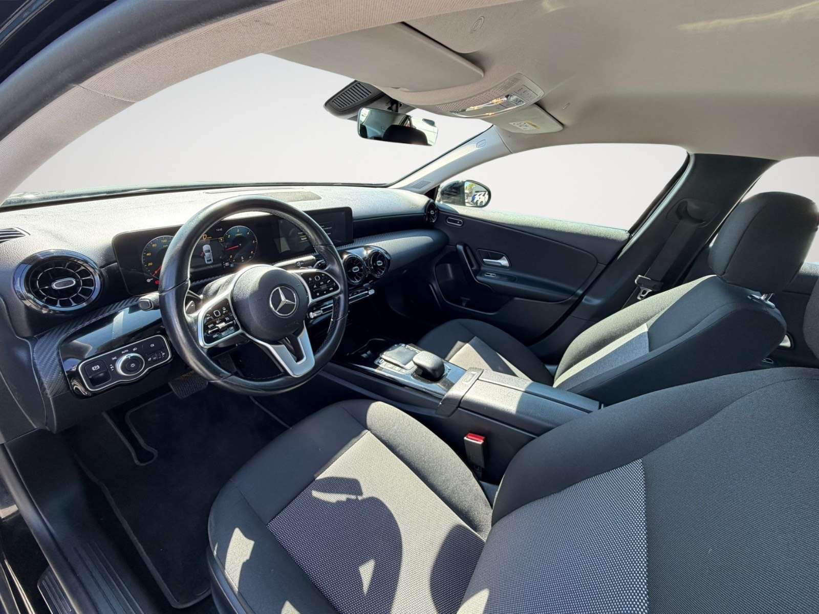 Mercedes-Benz A 180 A 180 d Business / Navi / Caméra / Attache Remorque
