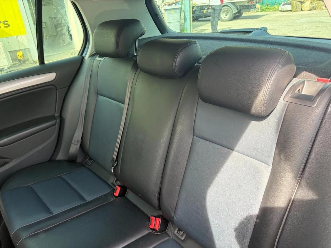 Volkswagen Golf VI 1.6 TDI 105 cv COURROIE DE DISTRIBUTION OK - VIDANGE RADAR RECUL GPS