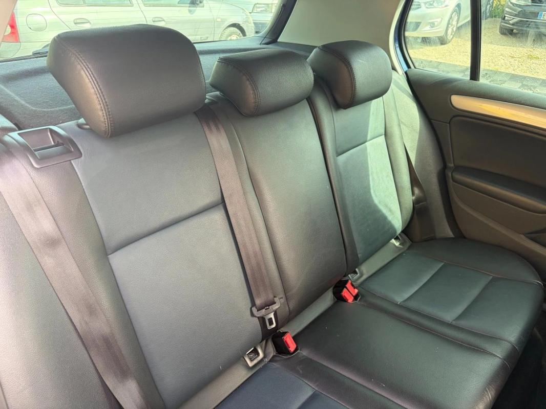 Volkswagen Golf VI 1.6 TDI 105 cv COURROIE DE DISTRIBUTION OK - VIDANGE RADAR RECUL GPS