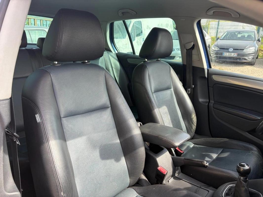 Volkswagen Golf VI 1.6 TDI 105 cv COURROIE DE DISTRIBUTION OK - VIDANGE RADAR RECUL GPS