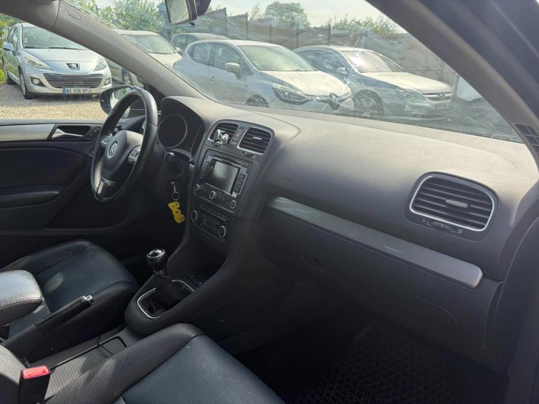 Volkswagen Golf VI 1.6 TDI 105 cv COURROIE DE DISTRIBUTION OK - VIDANGE RADAR RECUL GPS