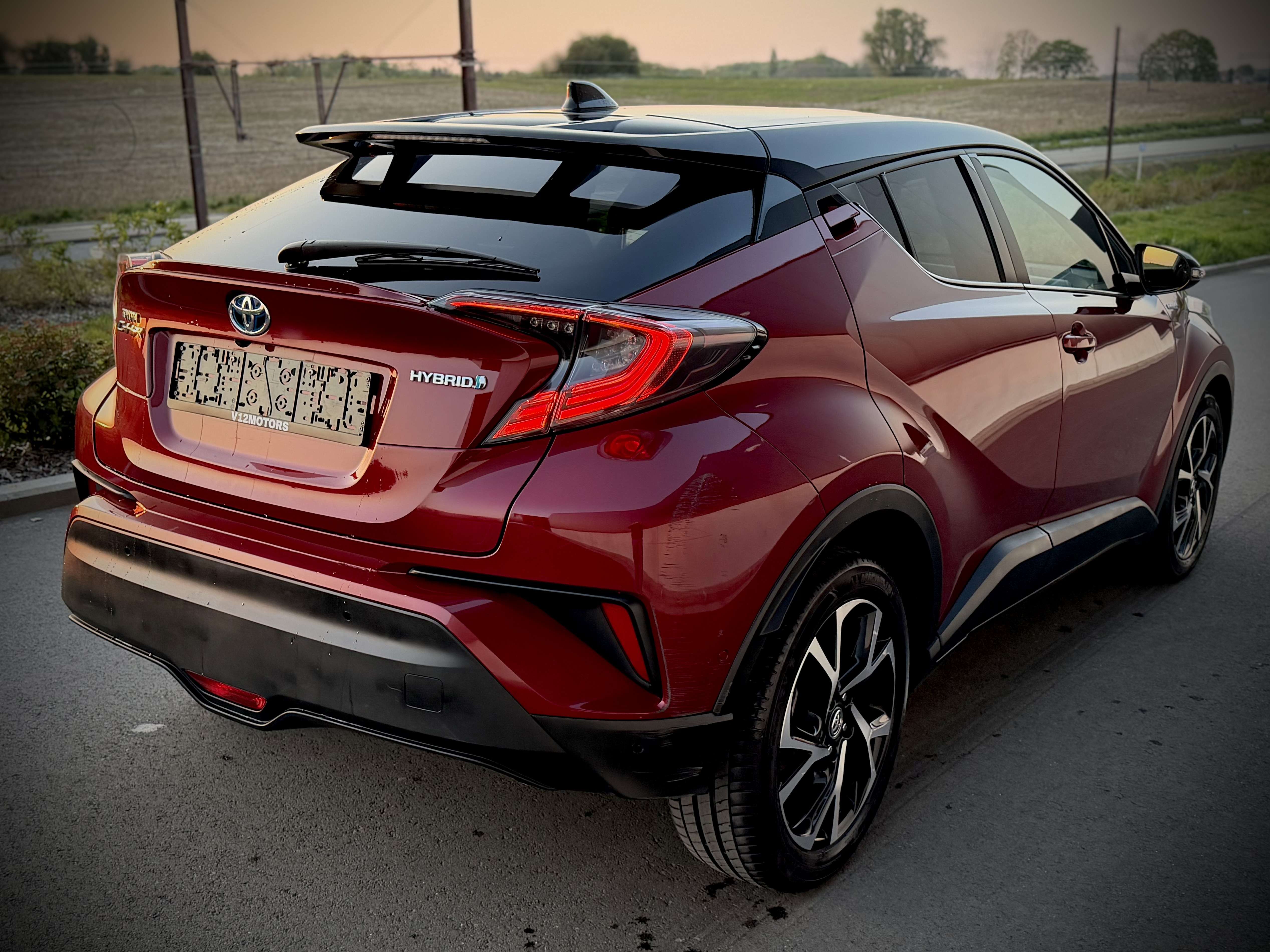 Toyota C-HR C-HR Hybrid 1.8i VVT-i C-Hic E-CVT