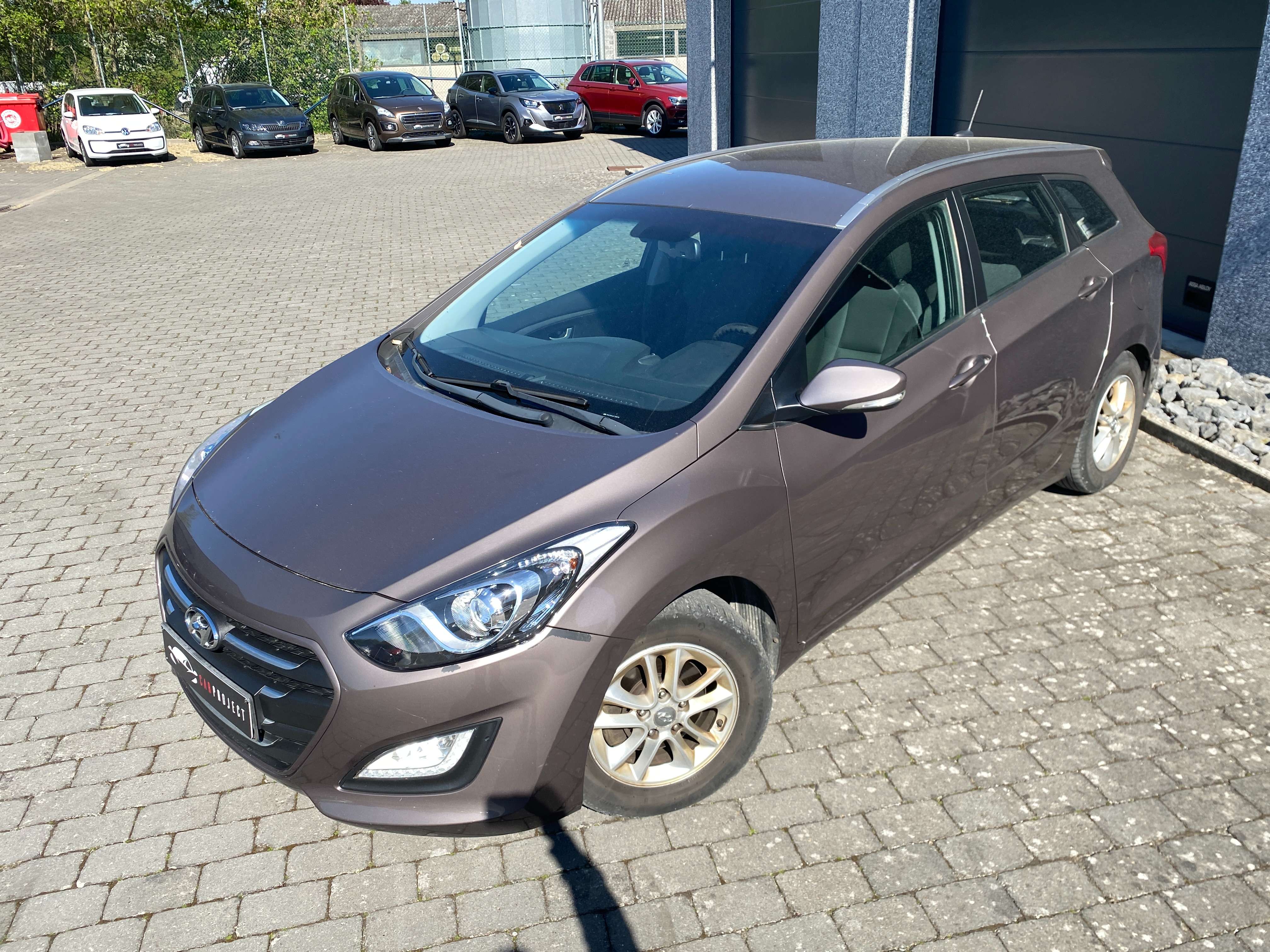 Hyundai i30 i30 SW 1.6 CRDi **EXPORT ou MARCHAND** PDC ARR/GPS