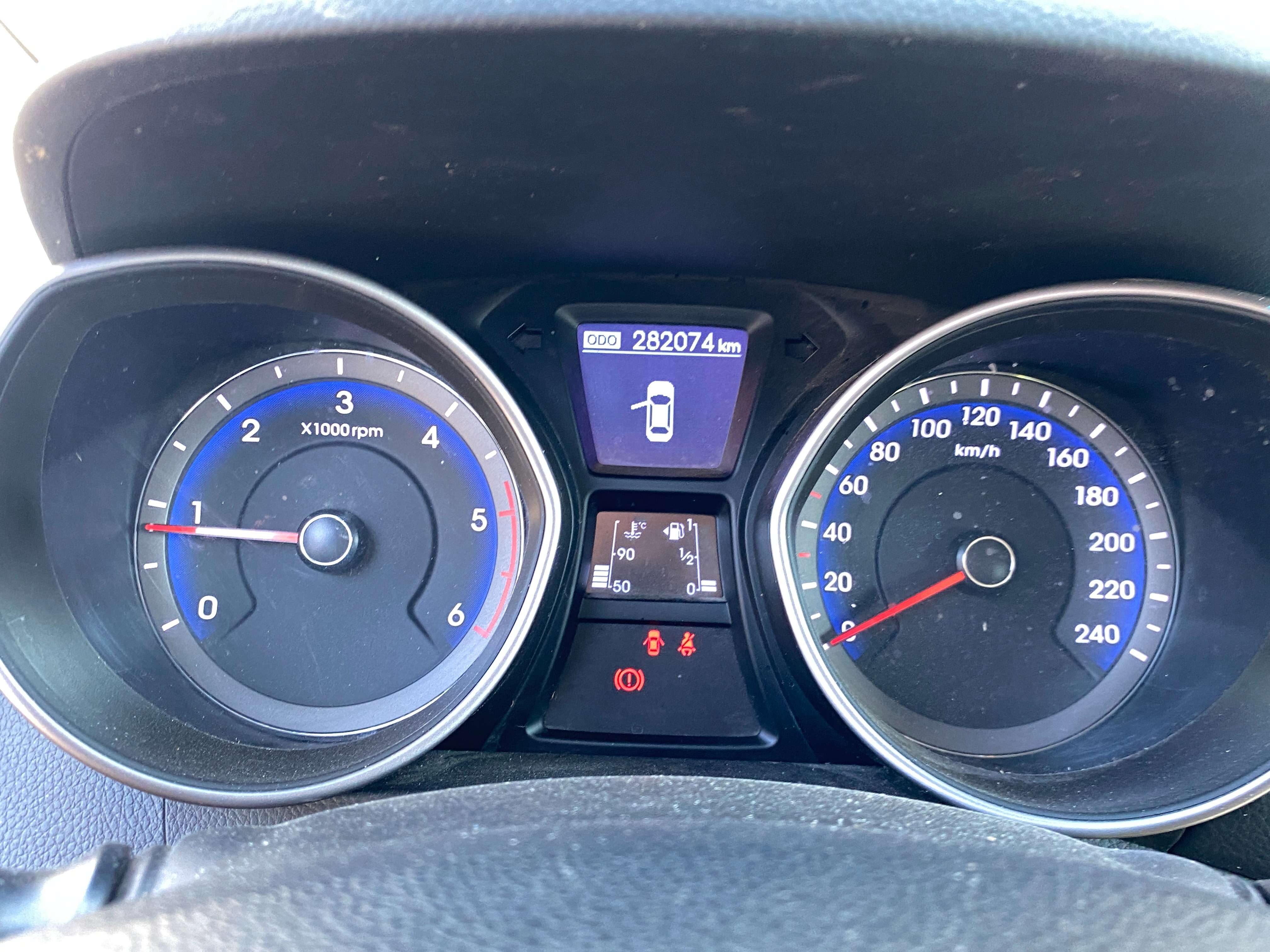 Hyundai i30 i30 SW 1.6 CRDi **EXPORT ou MARCHAND** PDC ARR/GPS