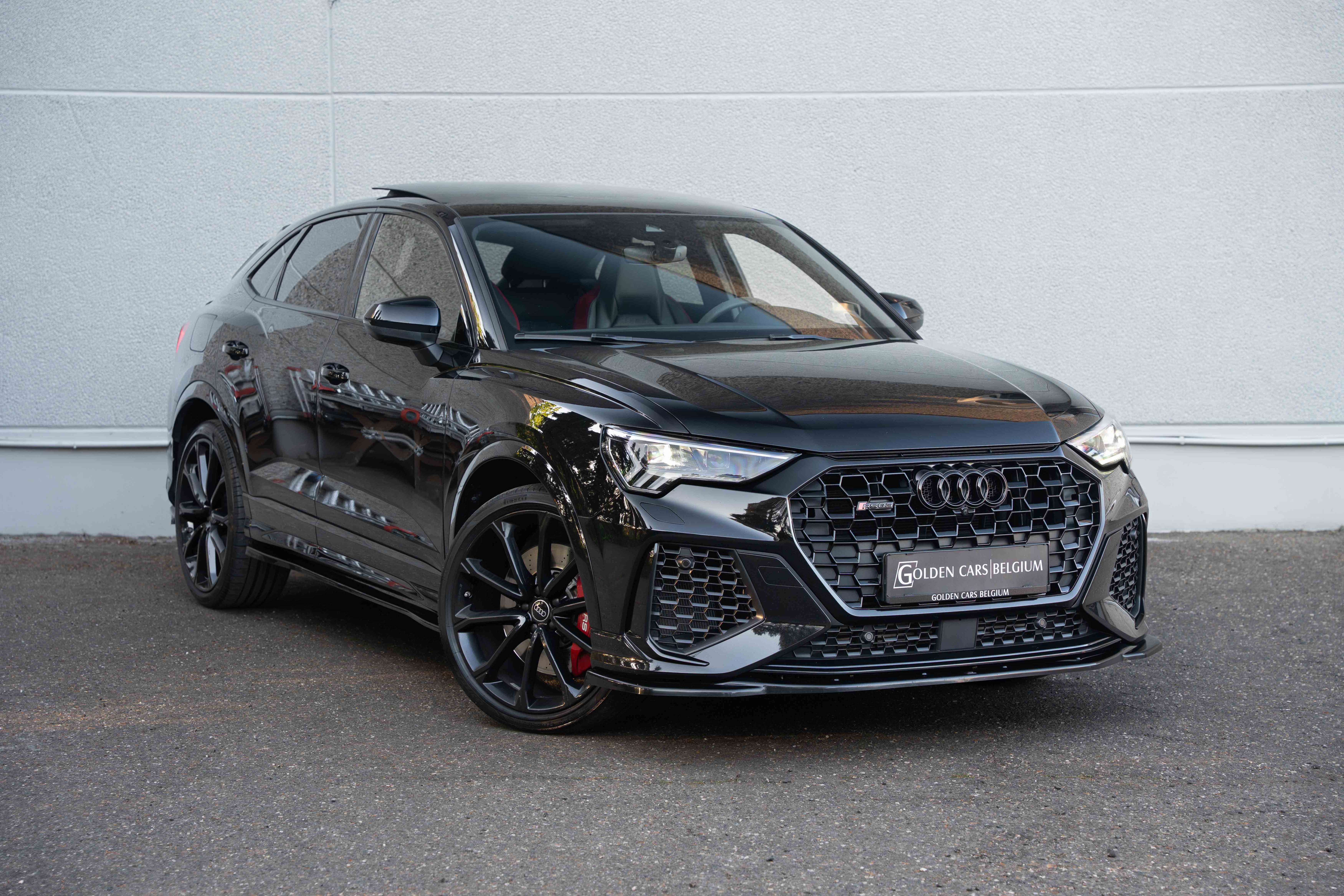 Audi RS Q3 Sportback 2.5 TFSI MATRIX/PANO/MAXTON/SONOS3D/AMBIENTE/360°/CARPLAY