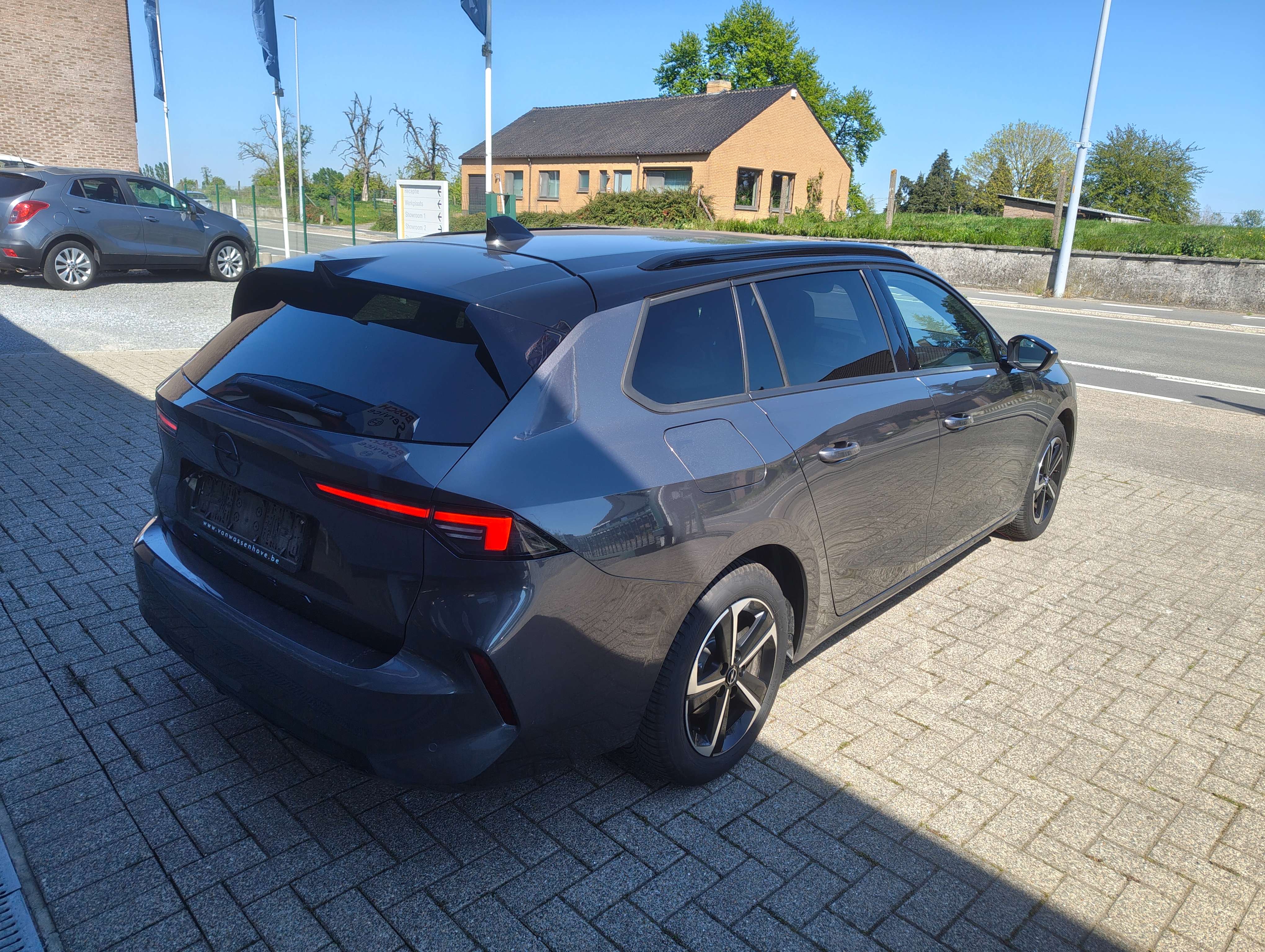 Opel Astra Astra Sports Tourer 1.2 Hybryde (B/E)  GS Open Dak+trekhaak