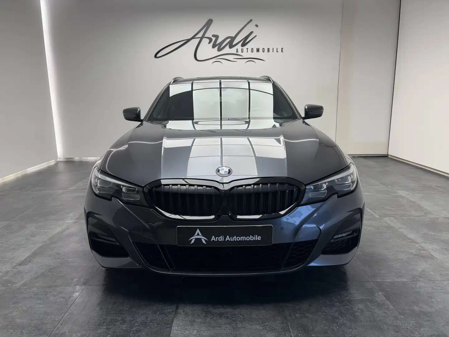 BMW 318 Touring dA *PACK M*CAPLAY*LED*GARANTIE 12 MOIS*