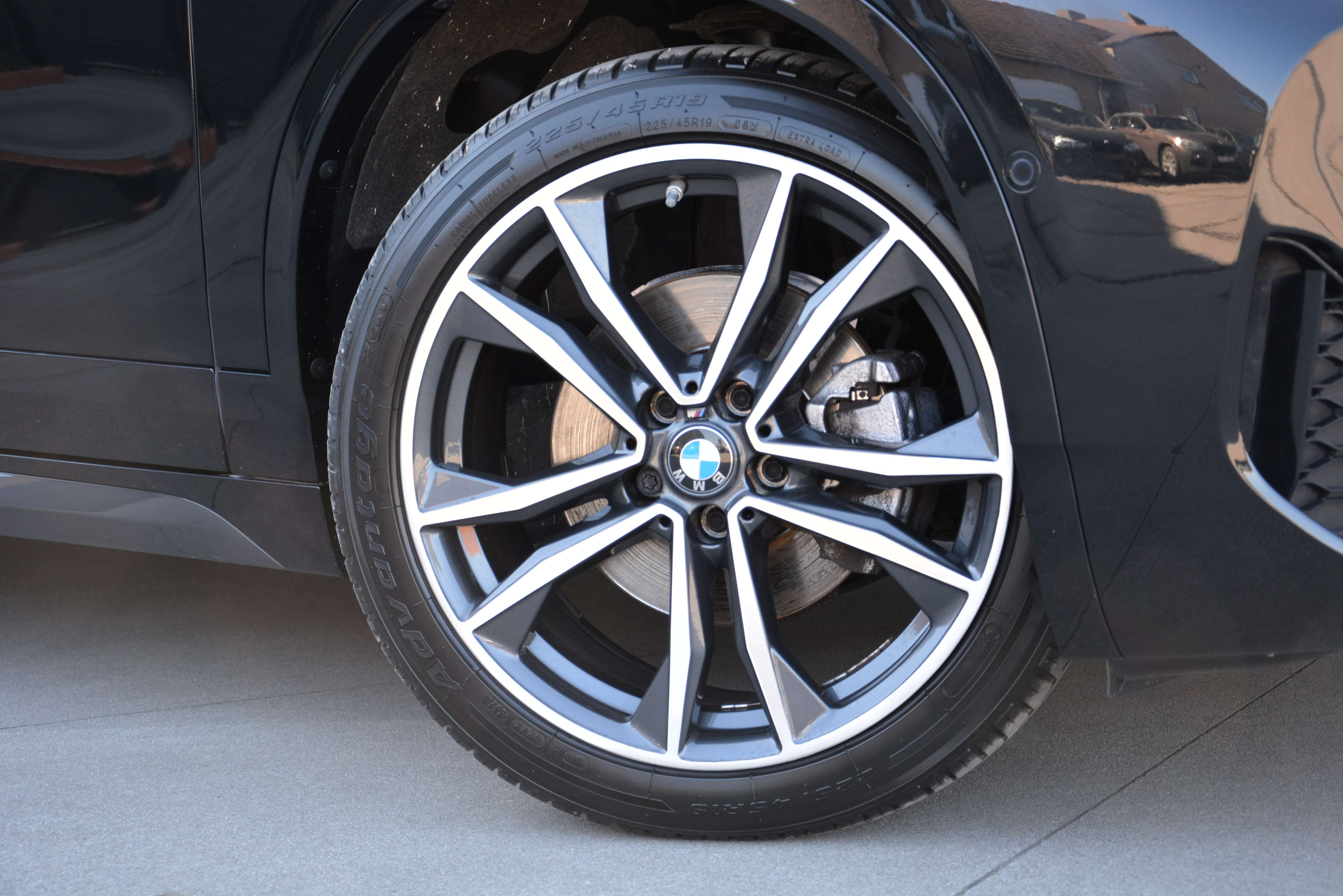 BMW X2 sDrive18i M-Sport/Pano/Memory seats/Keyless/Alus 19"