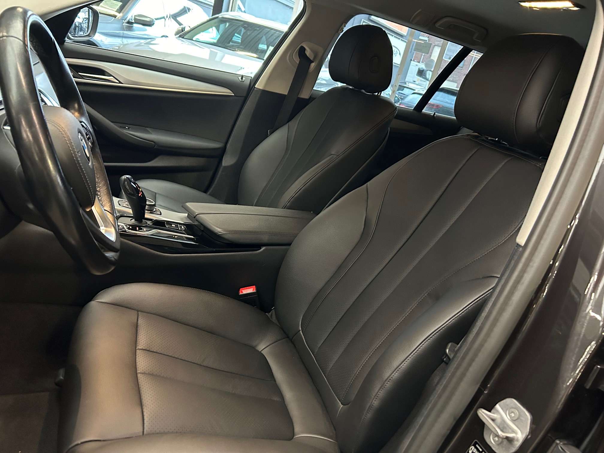 BMW 518 dA Touring Alu19"/Leder/Cam/GprPro *1j garantie*