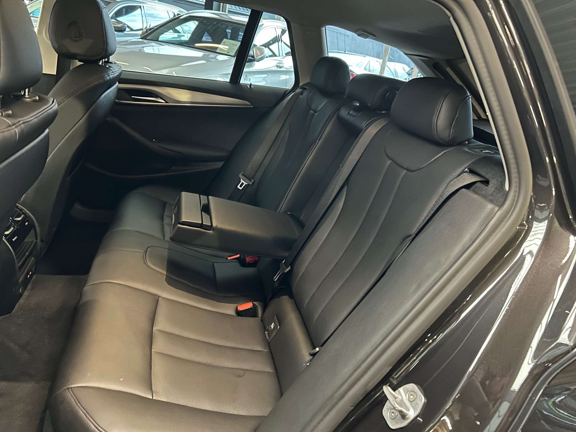 BMW 518 dA Touring Alu19"/Leder/Cam/GprPro *1j garantie*