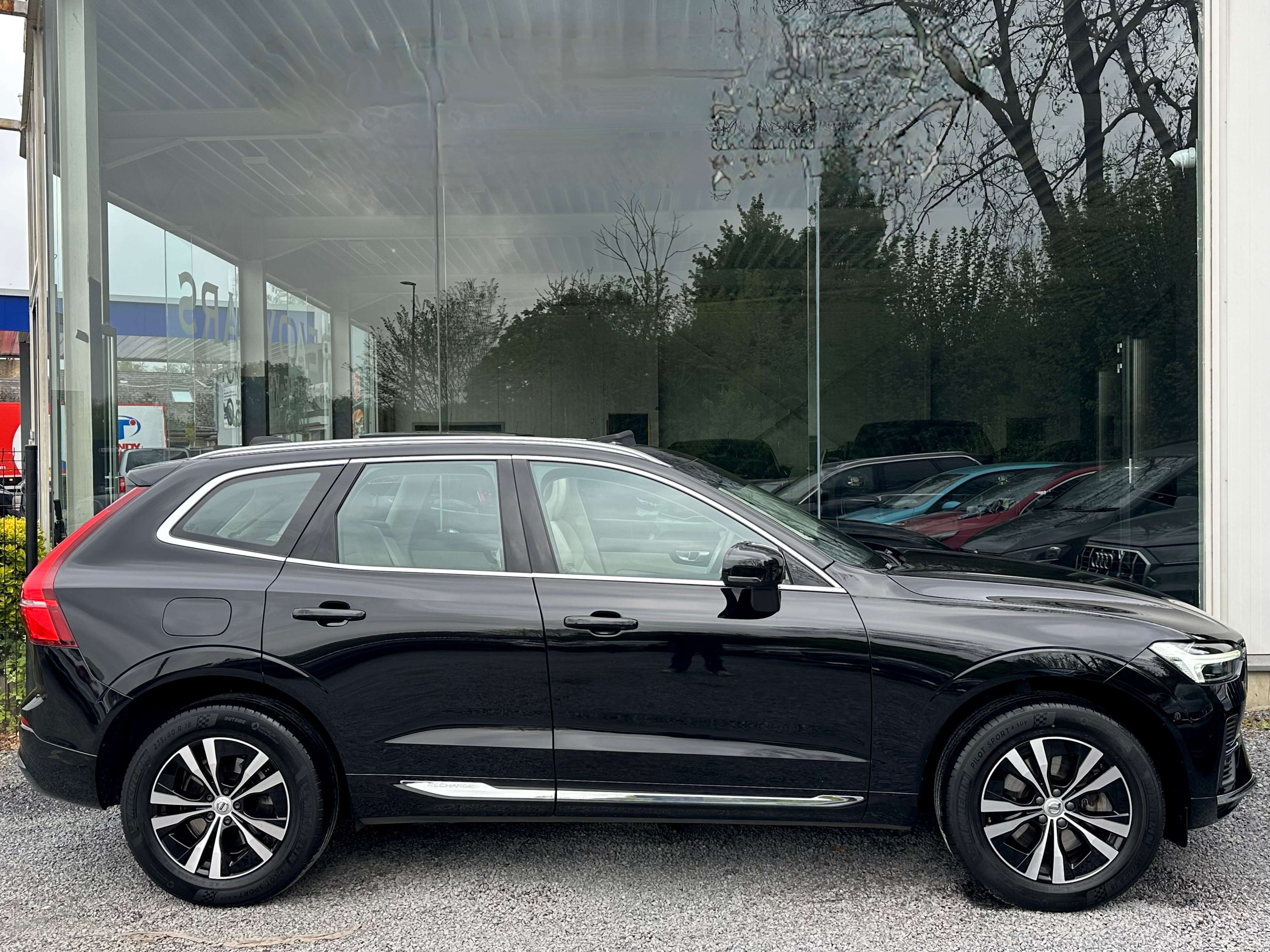 Volvo XC60 2.0 T6*TOIT OUVRANT*1ER PROP*CARNET COMPLET VOLVO*CUIR*GARANTIE