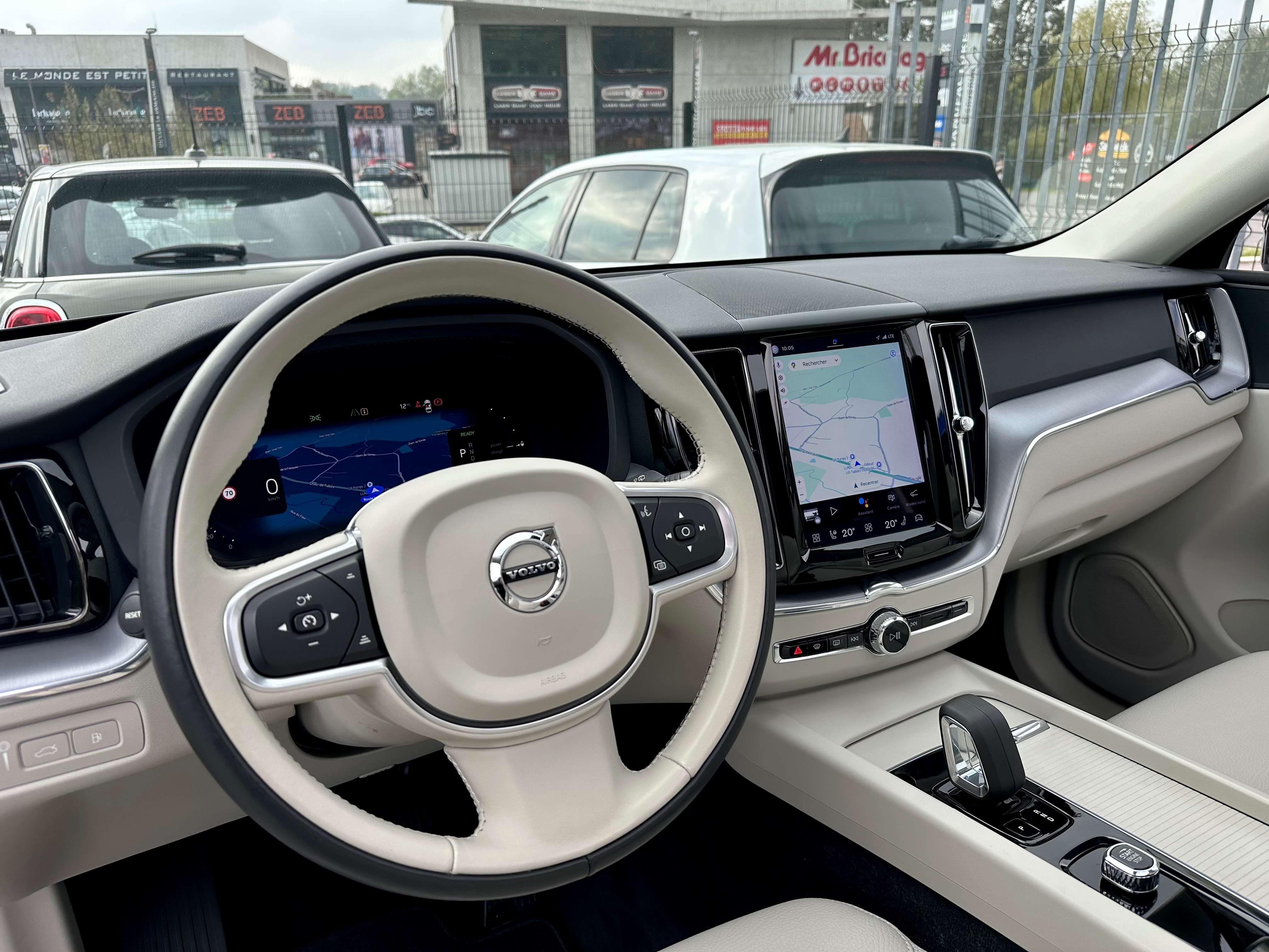 Volvo XC60 2.0 T6*TOIT OUVRANT*1ER PROP*CARNET COMPLET VOLVO*CUIR*GARANTIE
