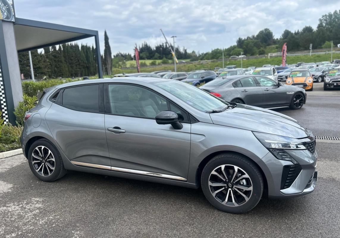 Renault Clio V E-Tech full hybrid 145 ch GSR2 Techno