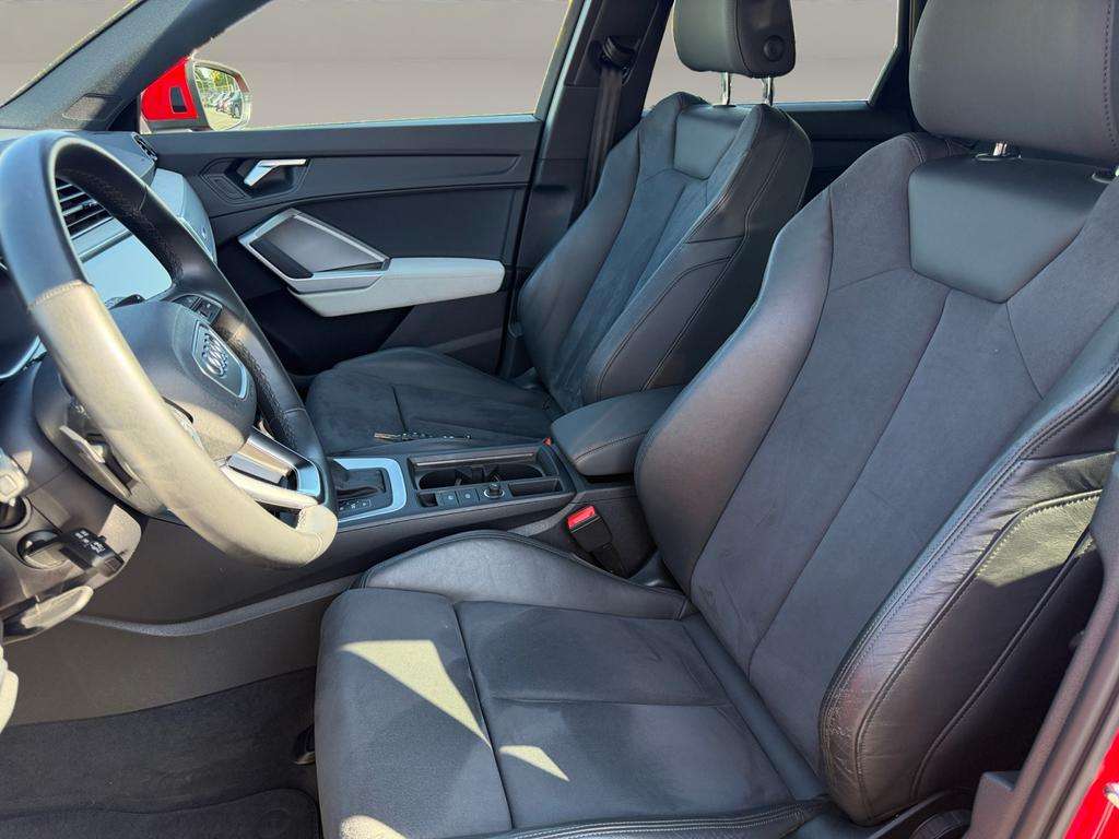 Audi Q3 Audi Q3  Sport Edition S line 35 TFSI  110(150) kW(ch) S tronic