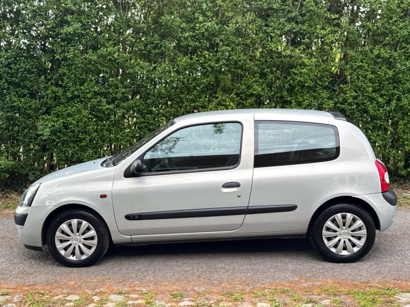 Renault CLIO II 1.2 ESS 58CH * 144.000KM * EXCELLENT ETAT * GARANTIE