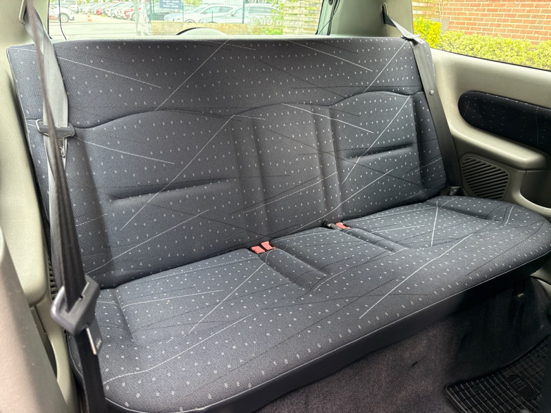 Renault CLIO II 1.2 ESS 58CH * 144.000KM * EXCELLENT ETAT * GARANTIE