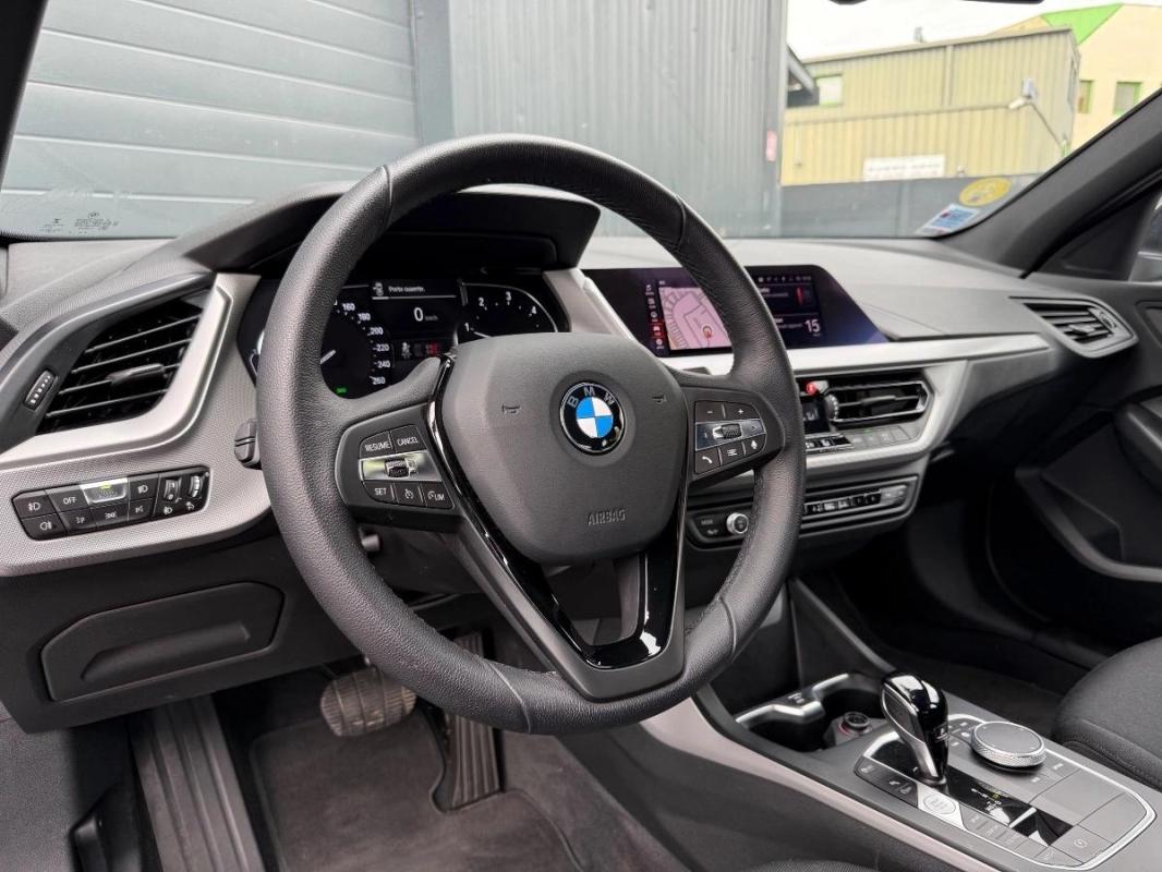 Bmw Serie 1 F40 116dA 116ch Business Design DKG7 1ère main