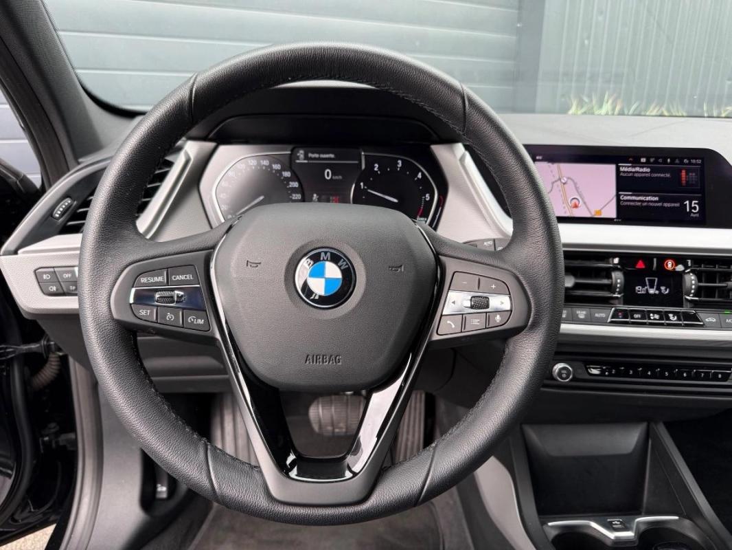 Bmw Serie 1 F40 116dA 116ch Business Design DKG7 1ère main