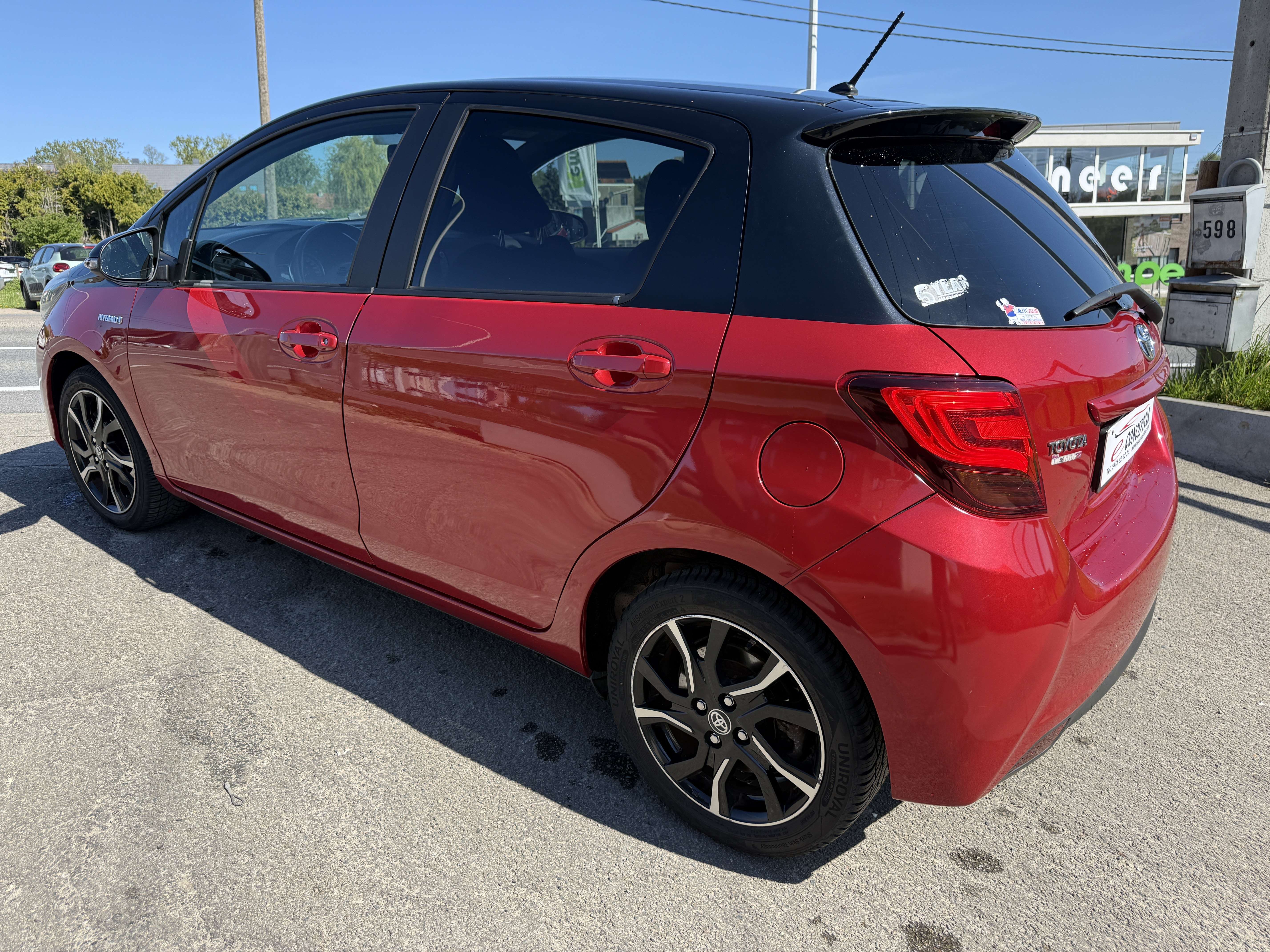 Toyota Yaris 1,5 HYBRIDE VVT-IE LOUNGE