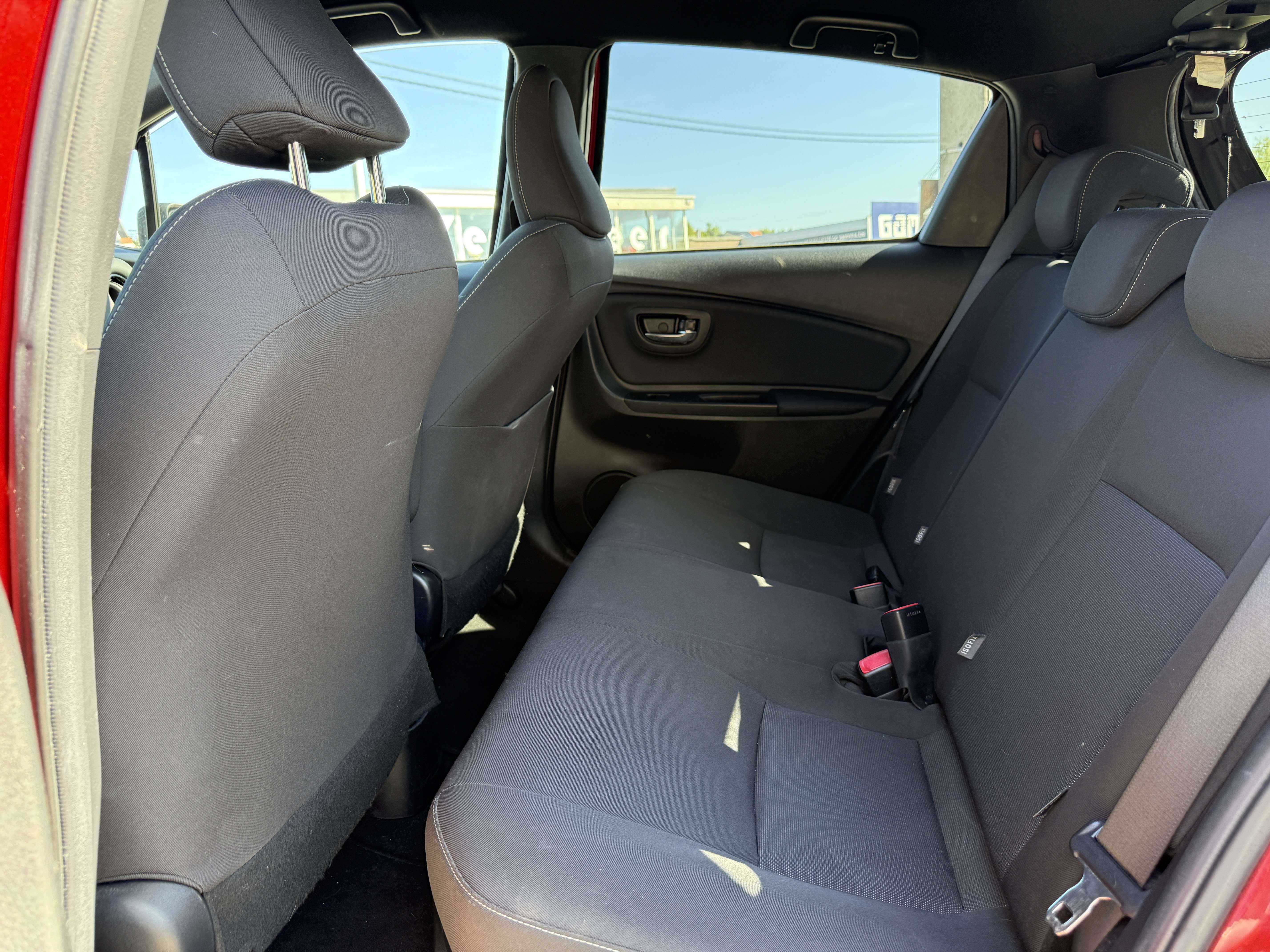 Toyota Yaris 1,5 HYBRIDE VVT-IE LOUNGE
