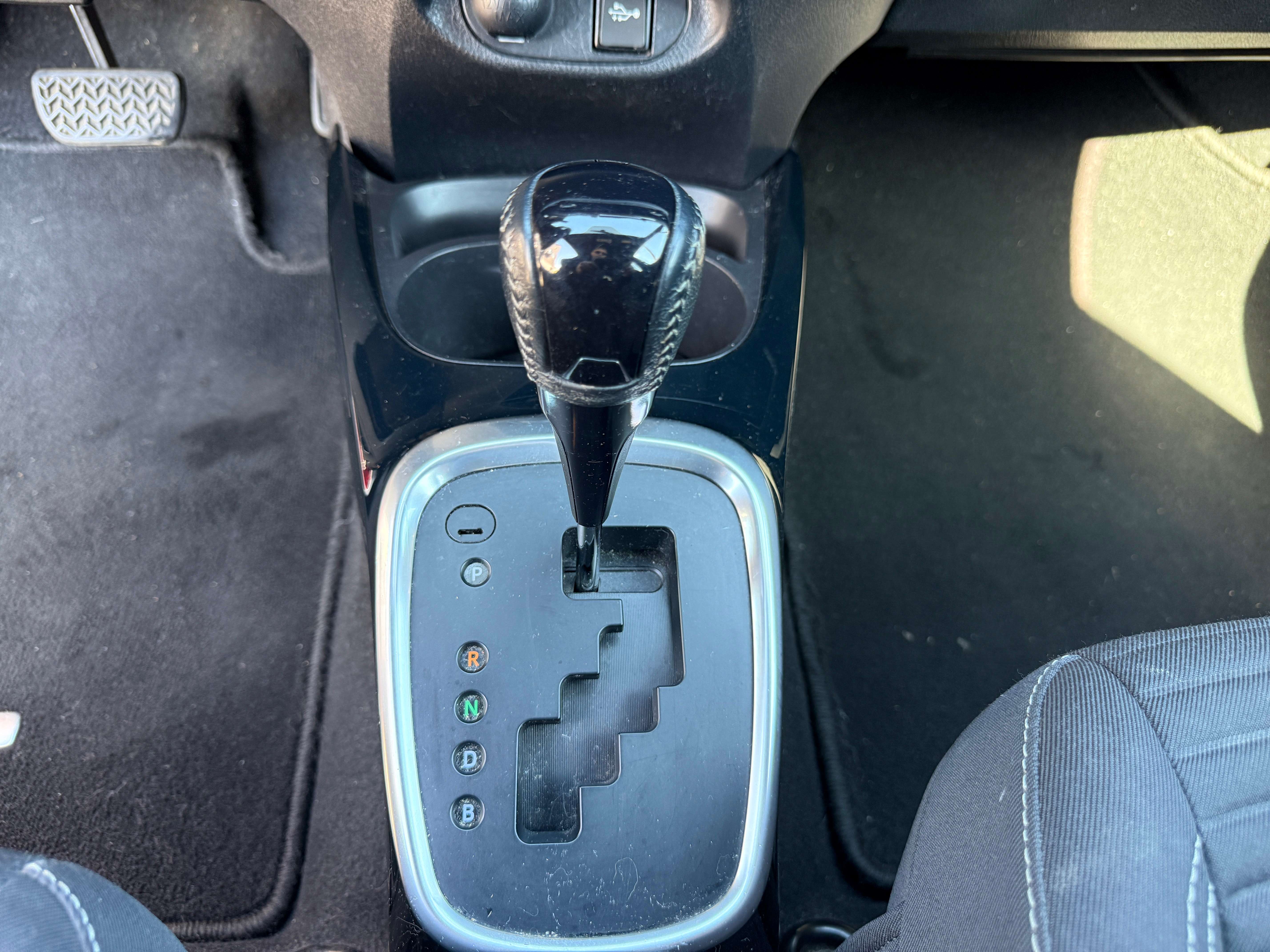 Toyota Yaris 1,5 HYBRIDE VVT-IE LOUNGE