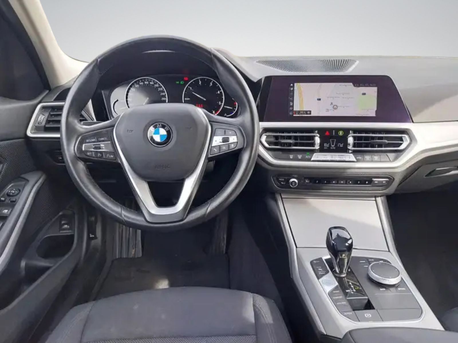 BMW 318 DA Business New Model/NAVI-TOIT PANO OUVRANT-LED/