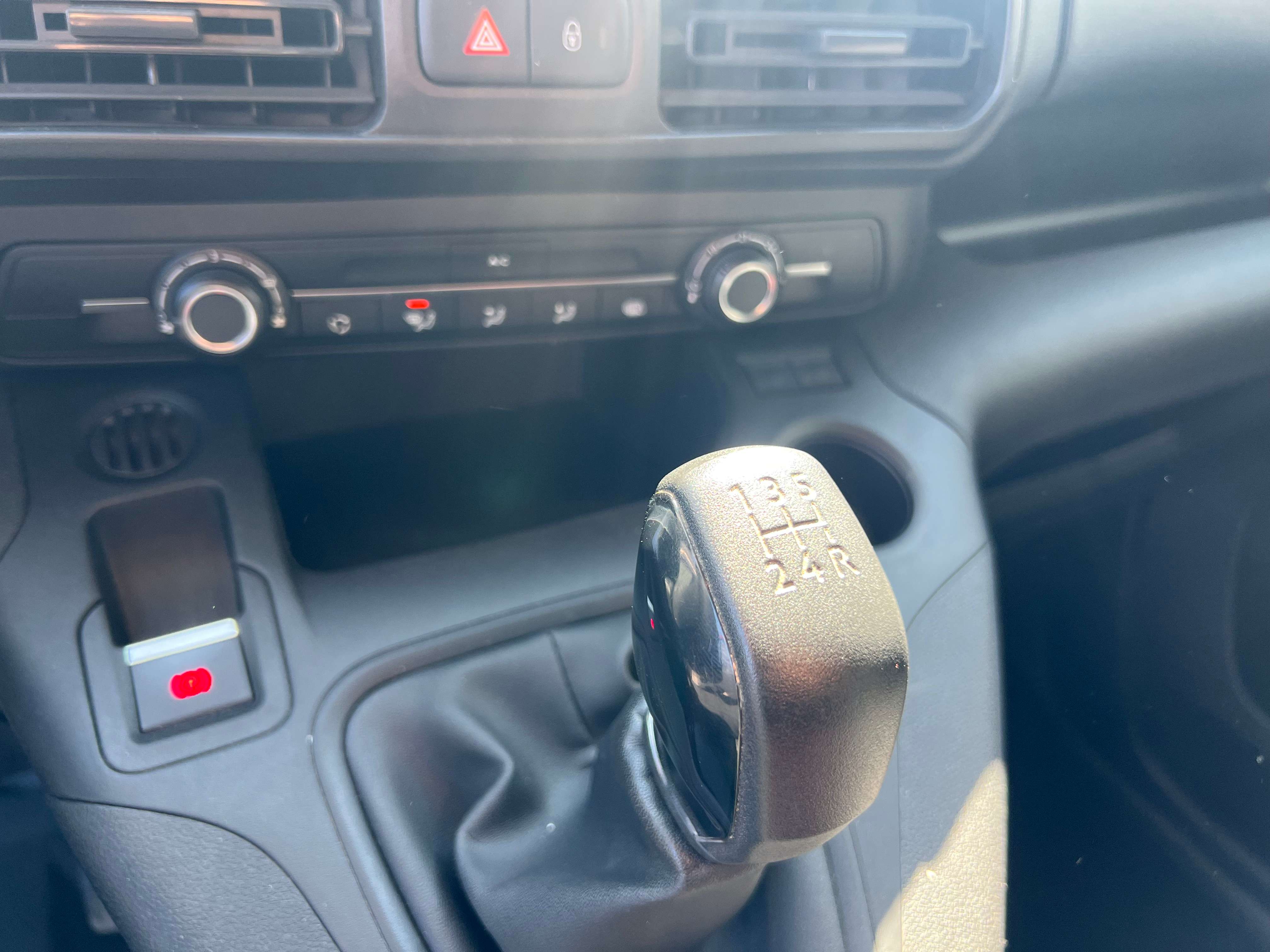 Citroen Berlingo 1.5 BlueHDi * Lichte Vracht * Airco * Navi * GEEN