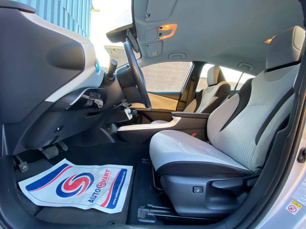 Toyota Prius IV 122h Dynamic Business