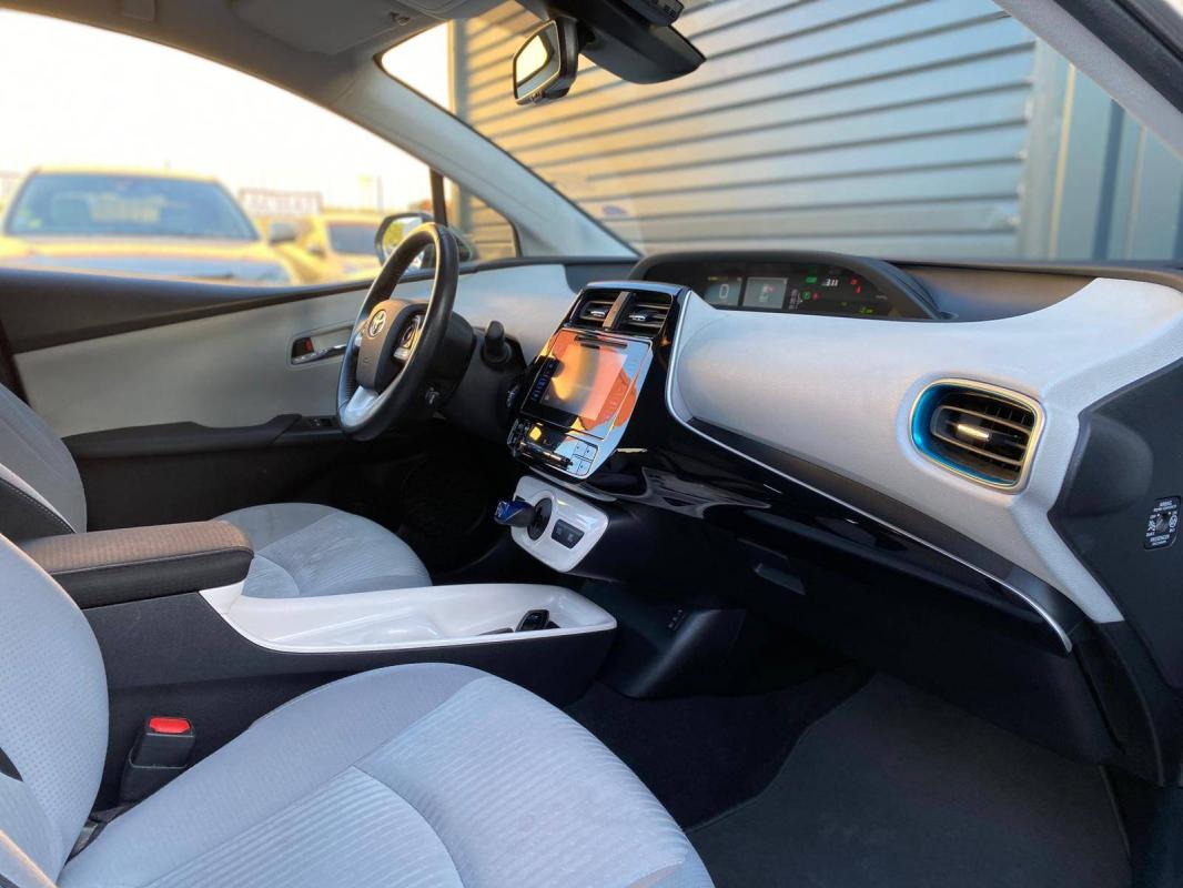 Toyota Prius IV 122h Dynamic Business