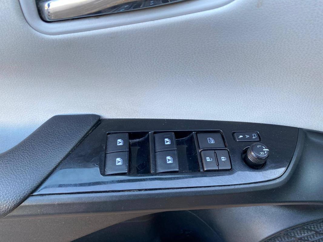 Toyota Prius IV 122h Dynamic Business