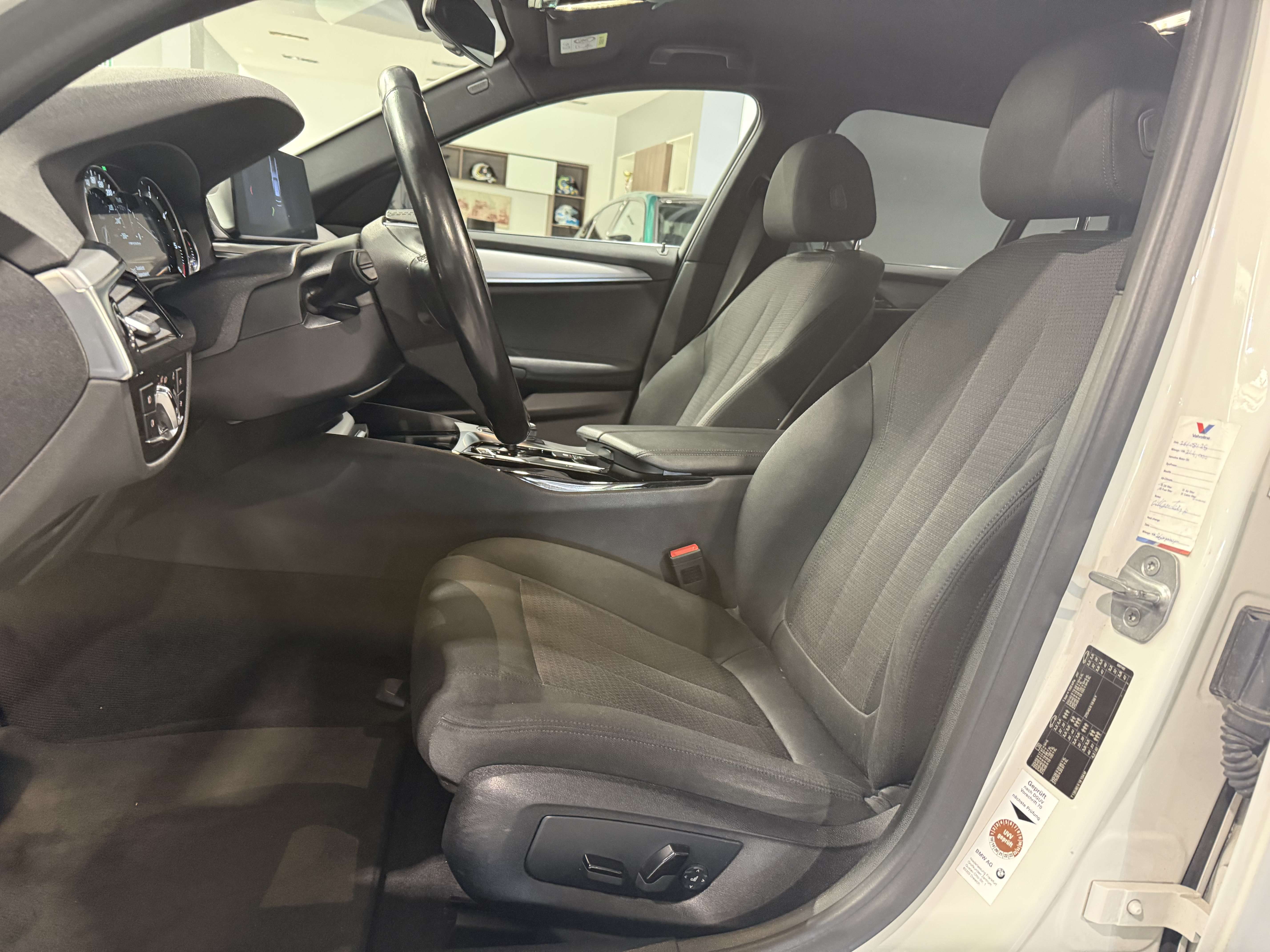 BMW 520 520d Touring Aut. Navi Pro  LED -2018