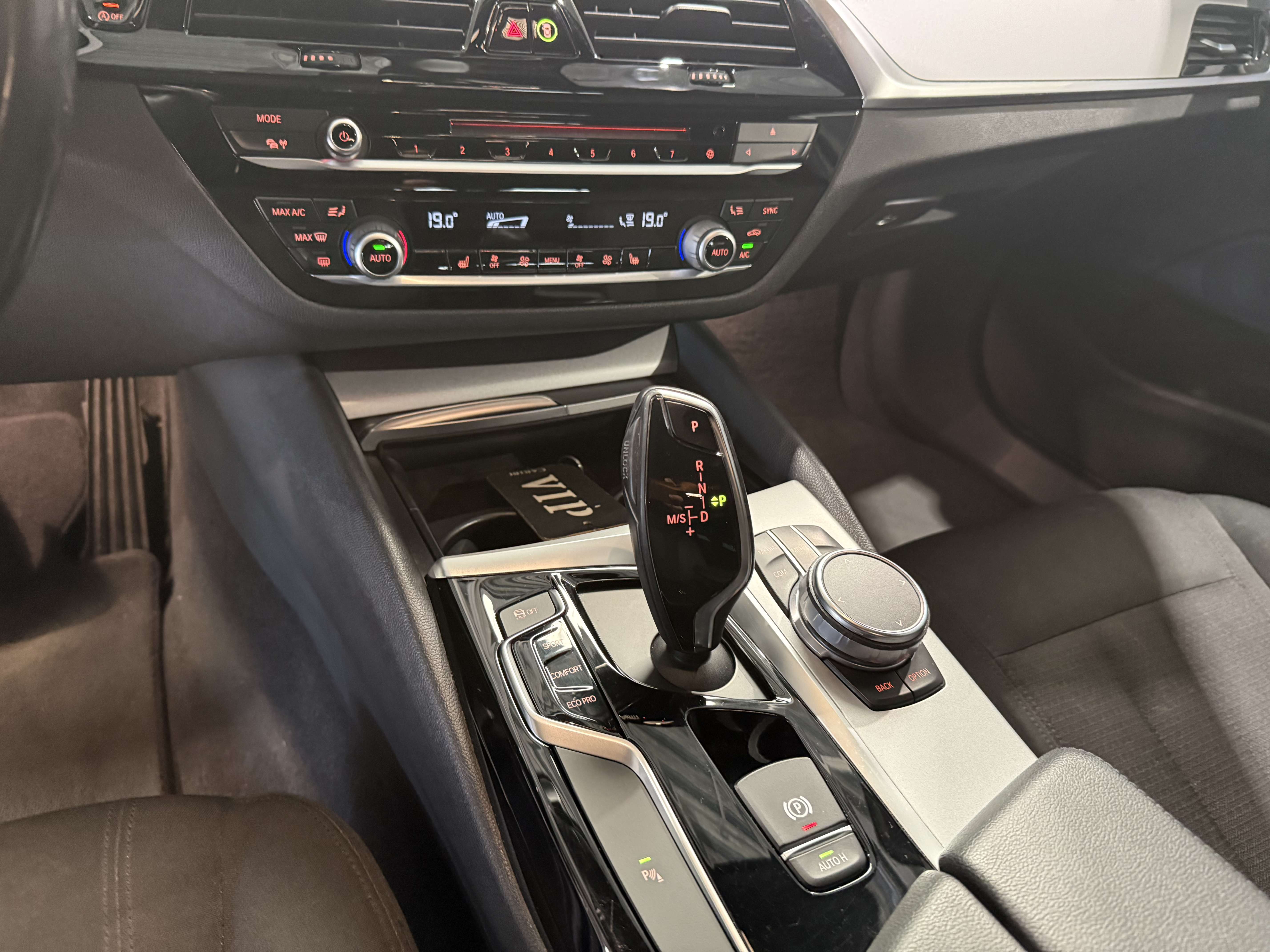 BMW 520 520d Touring Aut. Navi Pro  LED -2018