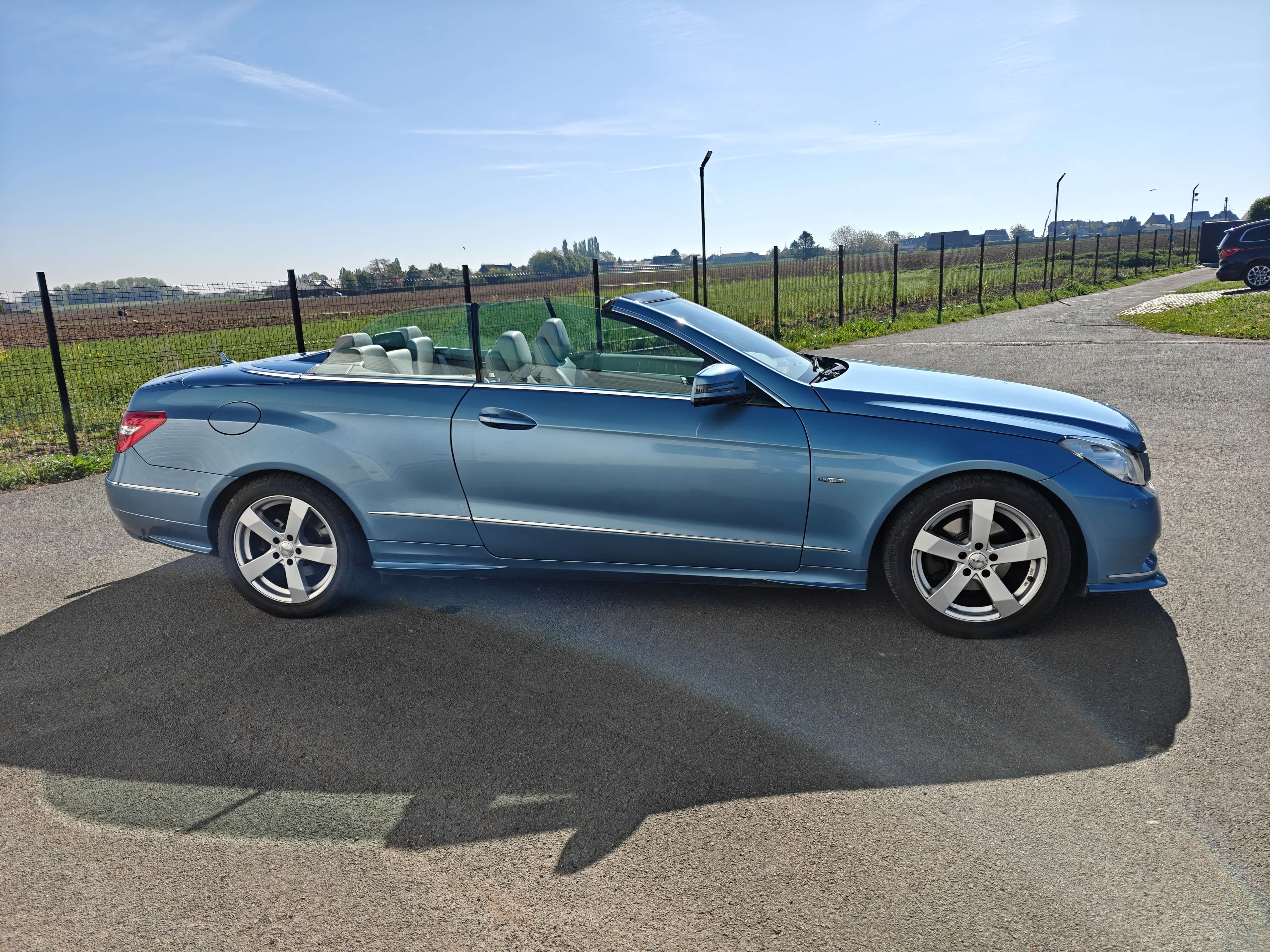 Mercedes-Benz E 220 CABRIOLET E 220 CDI BE Avantgarde EURO 5 - GPS/LEER/AIRCO/CRUISE - SHOWROOMSTAAT!