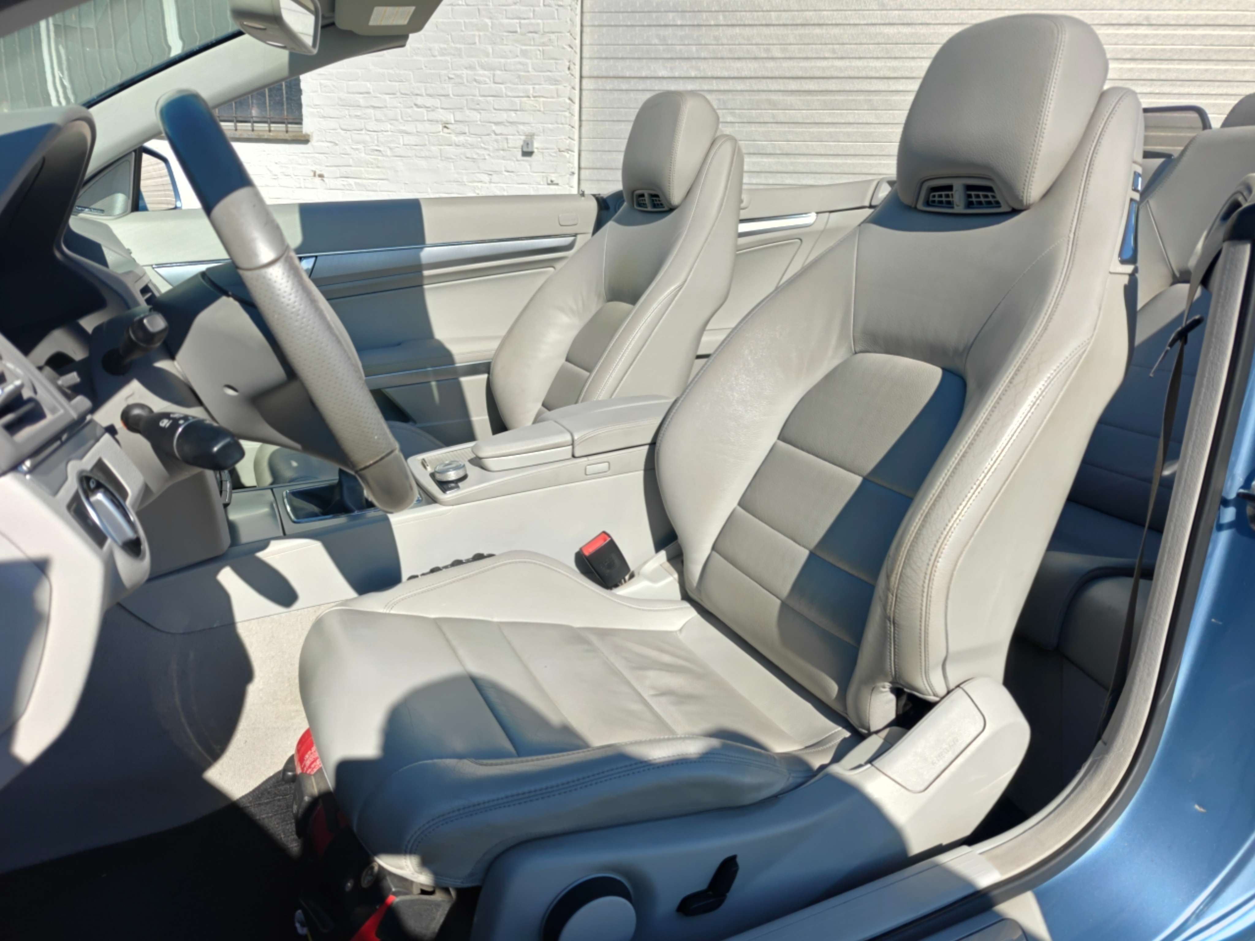 Mercedes-Benz E 220 CABRIOLET E 220 CDI BE Avantgarde EURO 5 - GPS/LEER/AIRCO/CRUISE - SHOWROOMSTAAT!