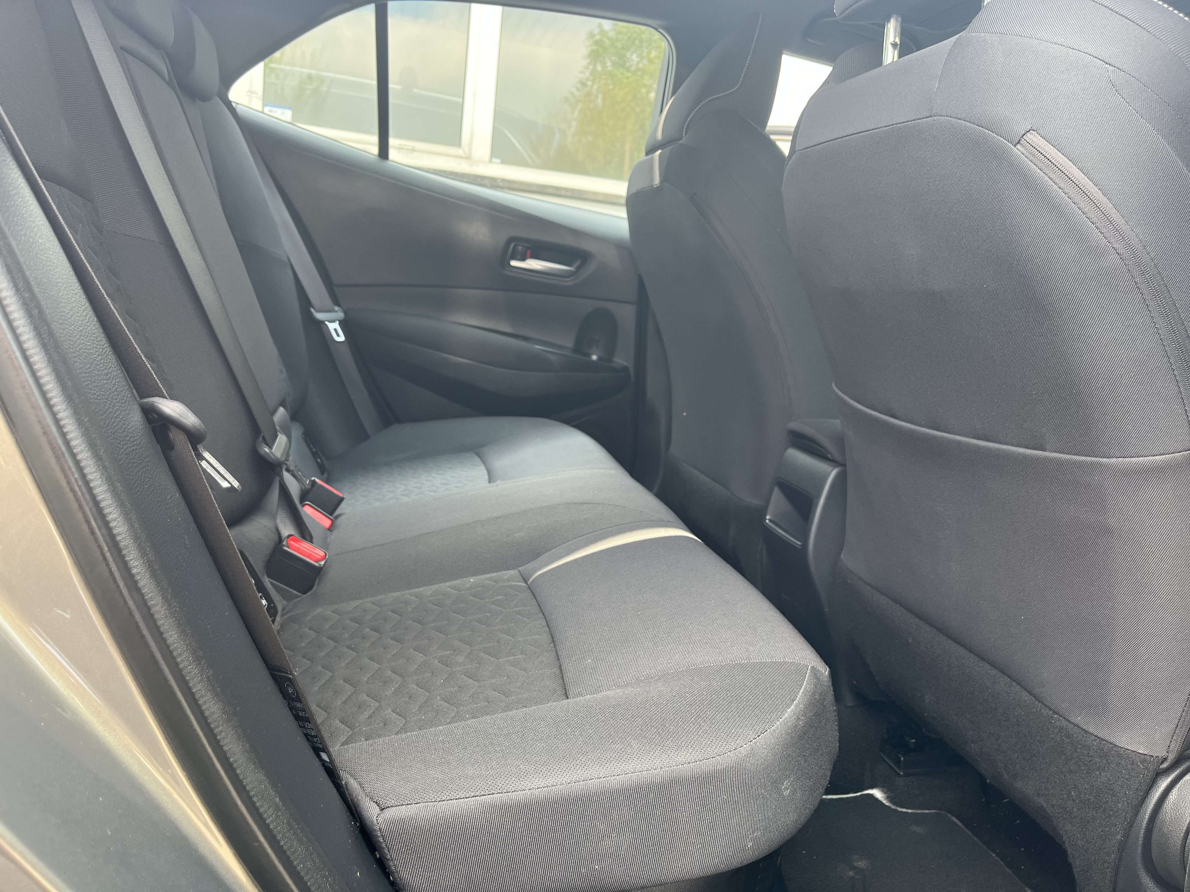 Toyota Corolla 1.8 HYBRID-14.793€+btw+tva-garantie