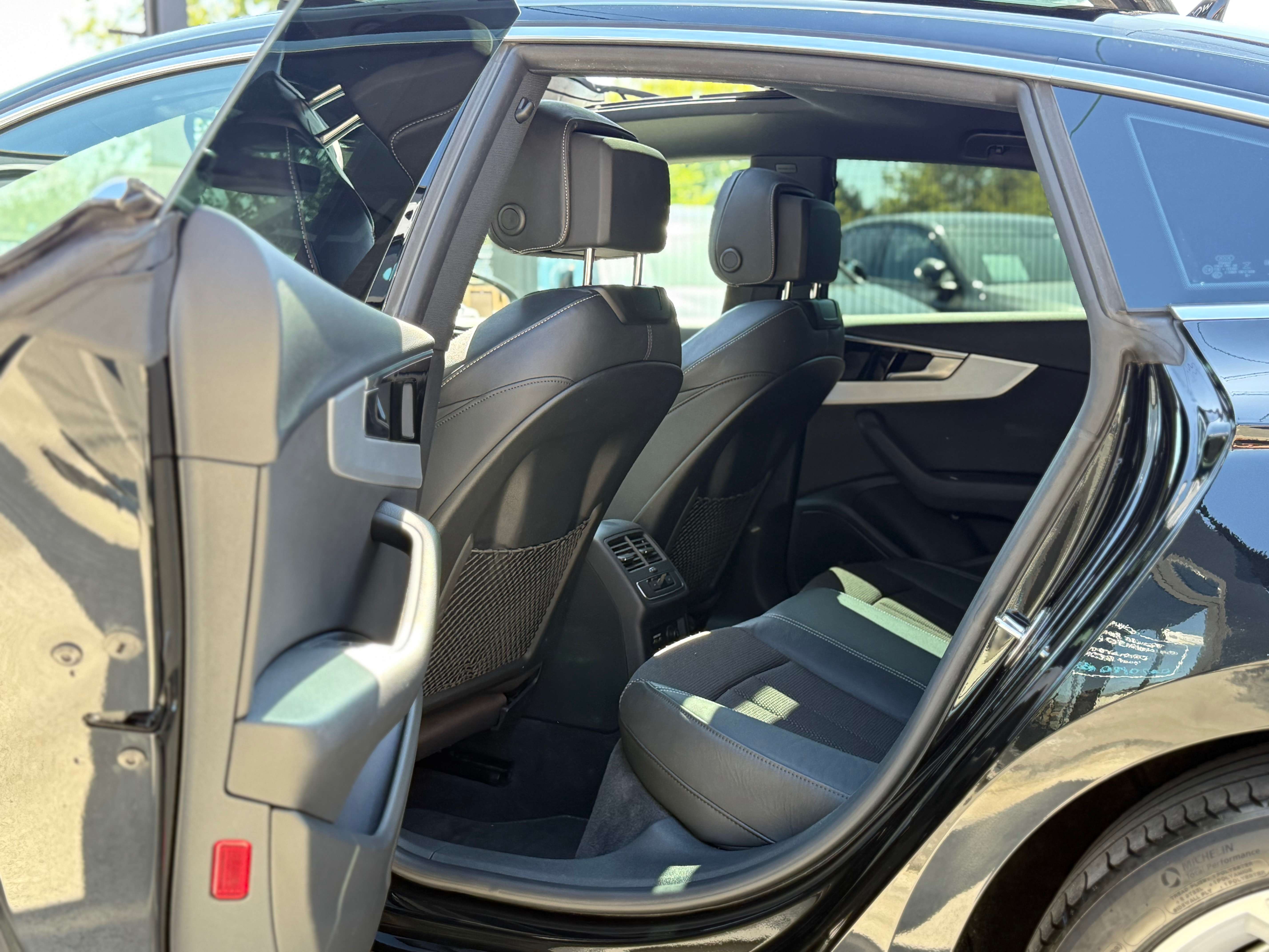Audi A5 SPORTBACK 40 TFSI S LINE S-TRONIC - COCKPIT - TOIT PANO - DISTRO - CAMERA - ANGLES MORTS - LINE ASSIST - FULL OPTIONS