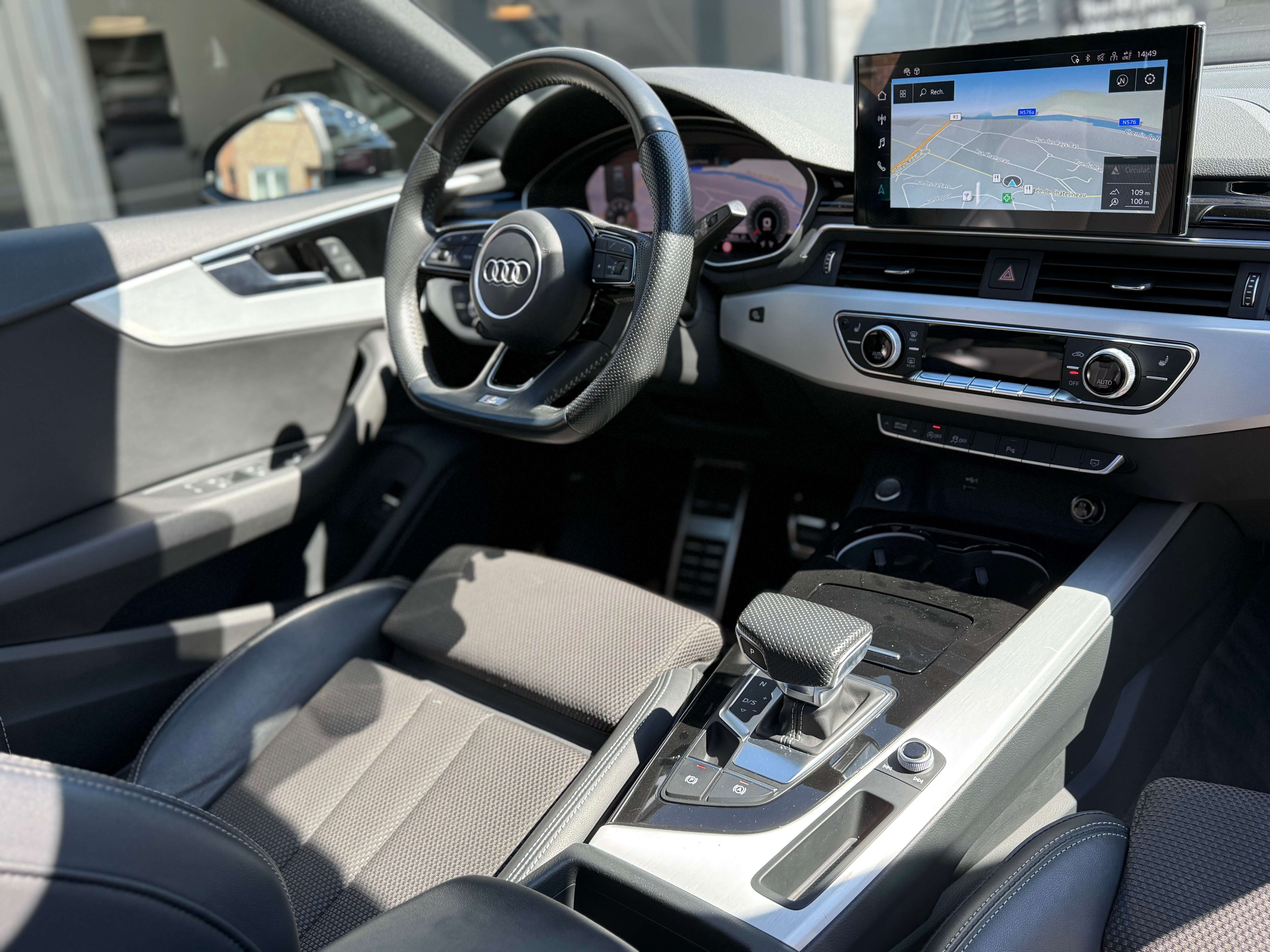 Audi A5 SPORTBACK 40 TFSI S LINE S-TRONIC - COCKPIT - TOIT PANO - DISTRO - CAMERA - ANGLES MORTS - LINE ASSIST - FULL OPTIONS