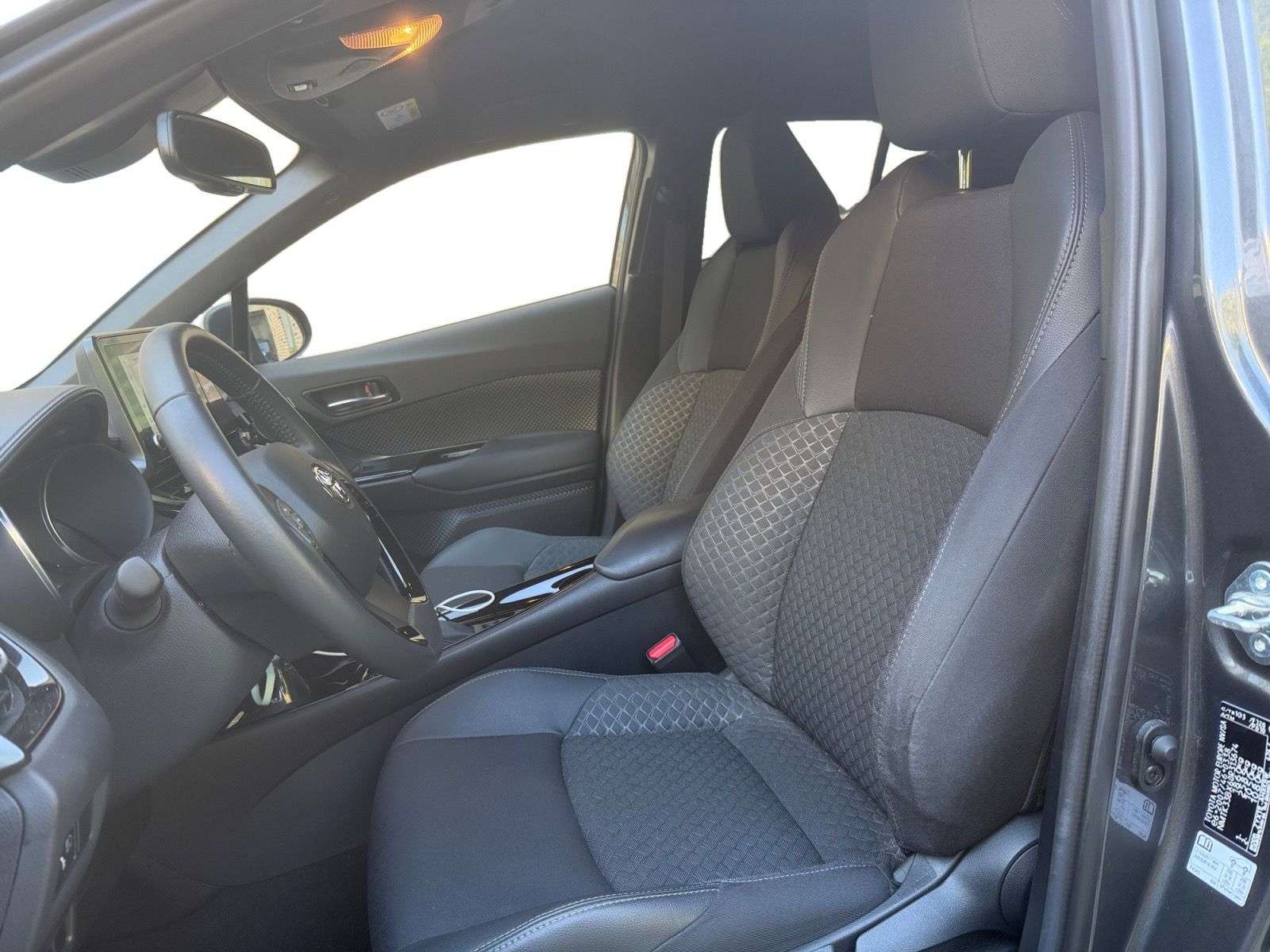 Toyota C-HR Hybrid HEV 1.8 pack confort E-CVT/ GARANTIE 10 ANS