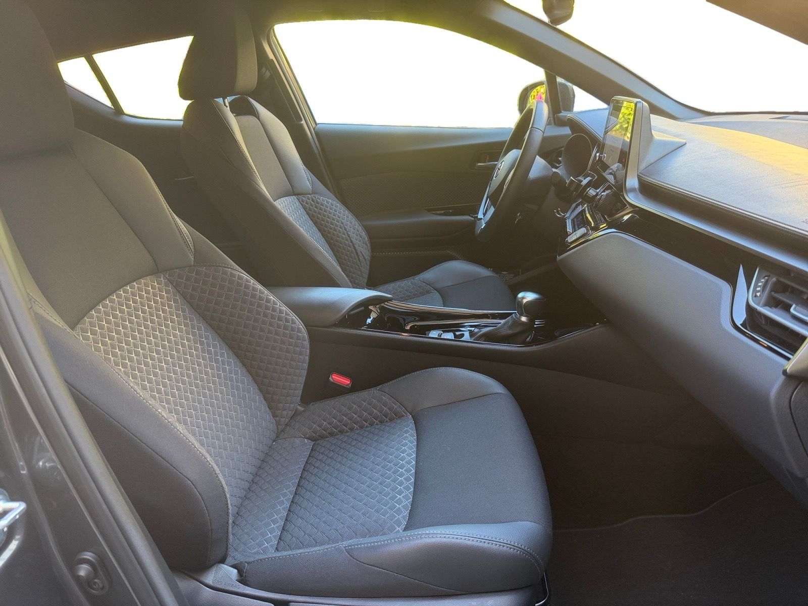 Toyota C-HR Hybrid HEV 1.8 pack confort E-CVT/ GARANTIE 10 ANS