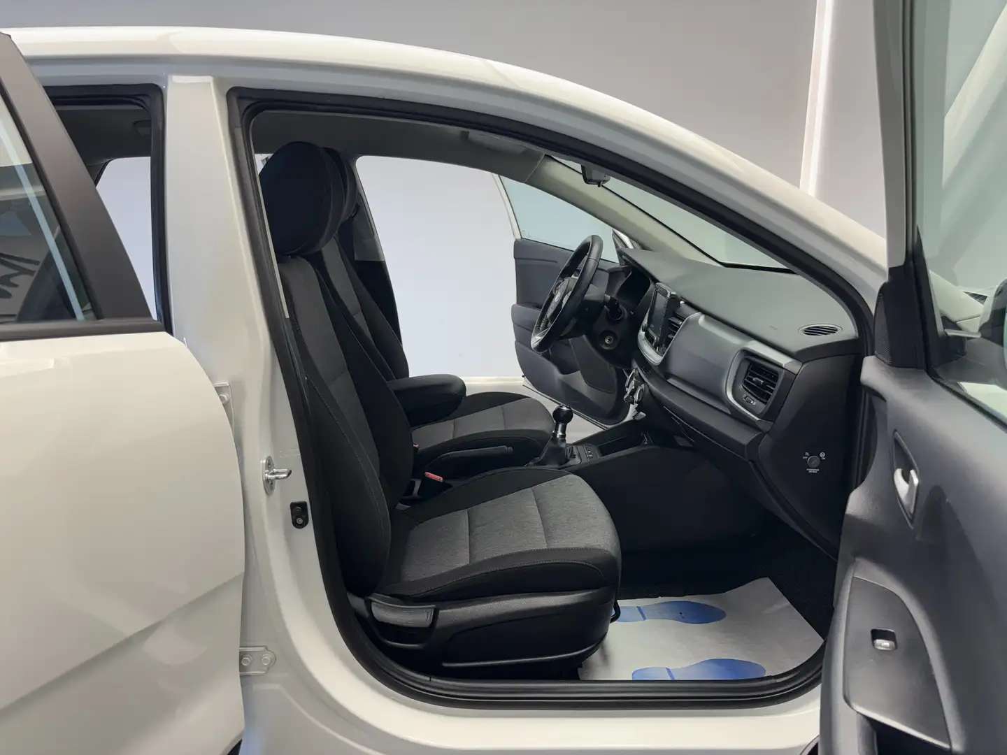 Kia Stonic 1.2i *CARPLAY*CAMERA*1ER PROPRIO*GARANTIE 12 MOIS*