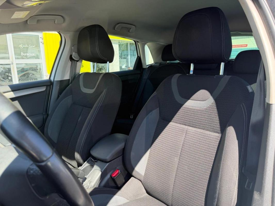 Citroen C4 1.6 BLUEHDI 100cv CARPLAY - VIDANGE MOTEUR OK- RADAR DE RECUL CLIMATISATION AUTOMATIQUE