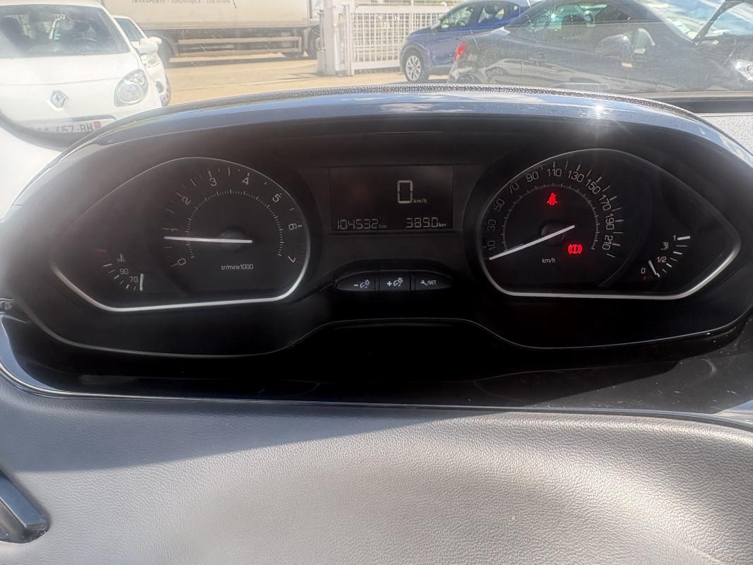 Peugeot 208 VTI 82CV ACTIVE BVM5