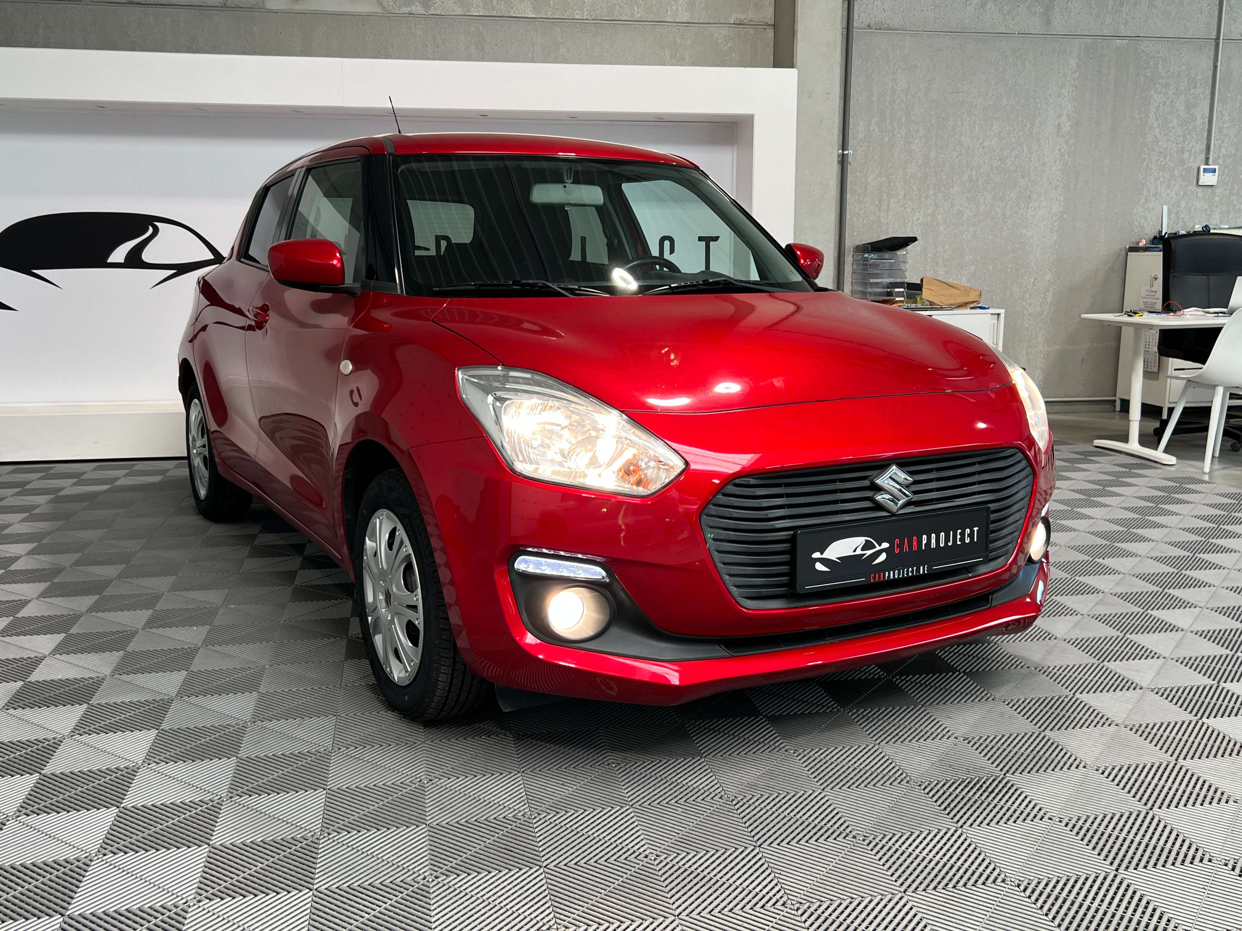 Suzuki Swift Swift 1.2 ESSENCE /CLIM/GPS/CAMERA DE RECULE/BLUETOOTH..