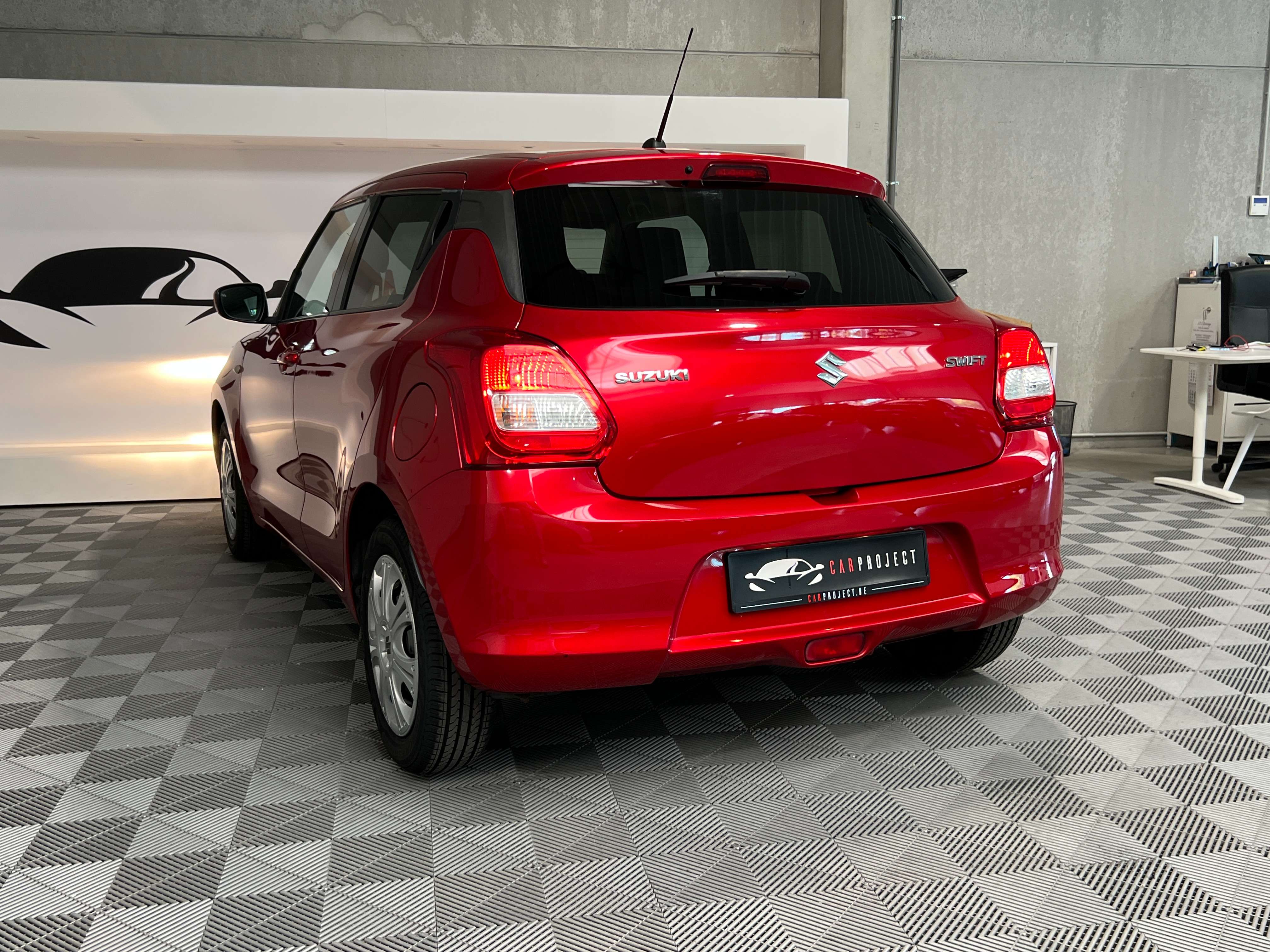 Suzuki Swift Swift 1.2 ESSENCE /CLIM/GPS/CAMERA DE RECULE/BLUETOOTH..