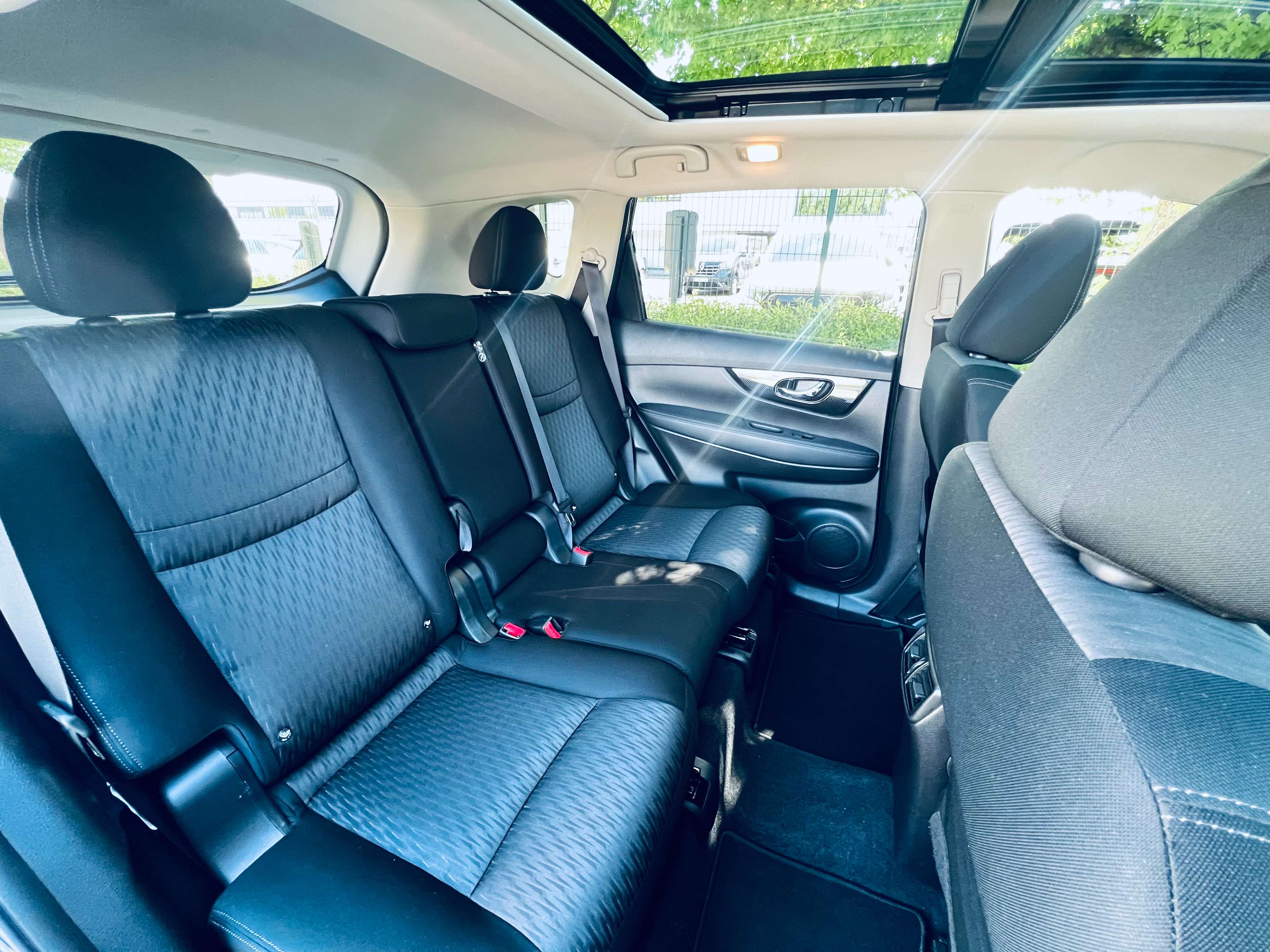 Nissan X-Trail 1.7 dCi 2WD Tekna Xtronic+NAVI+PANO+360°+CARNET+CARPASS