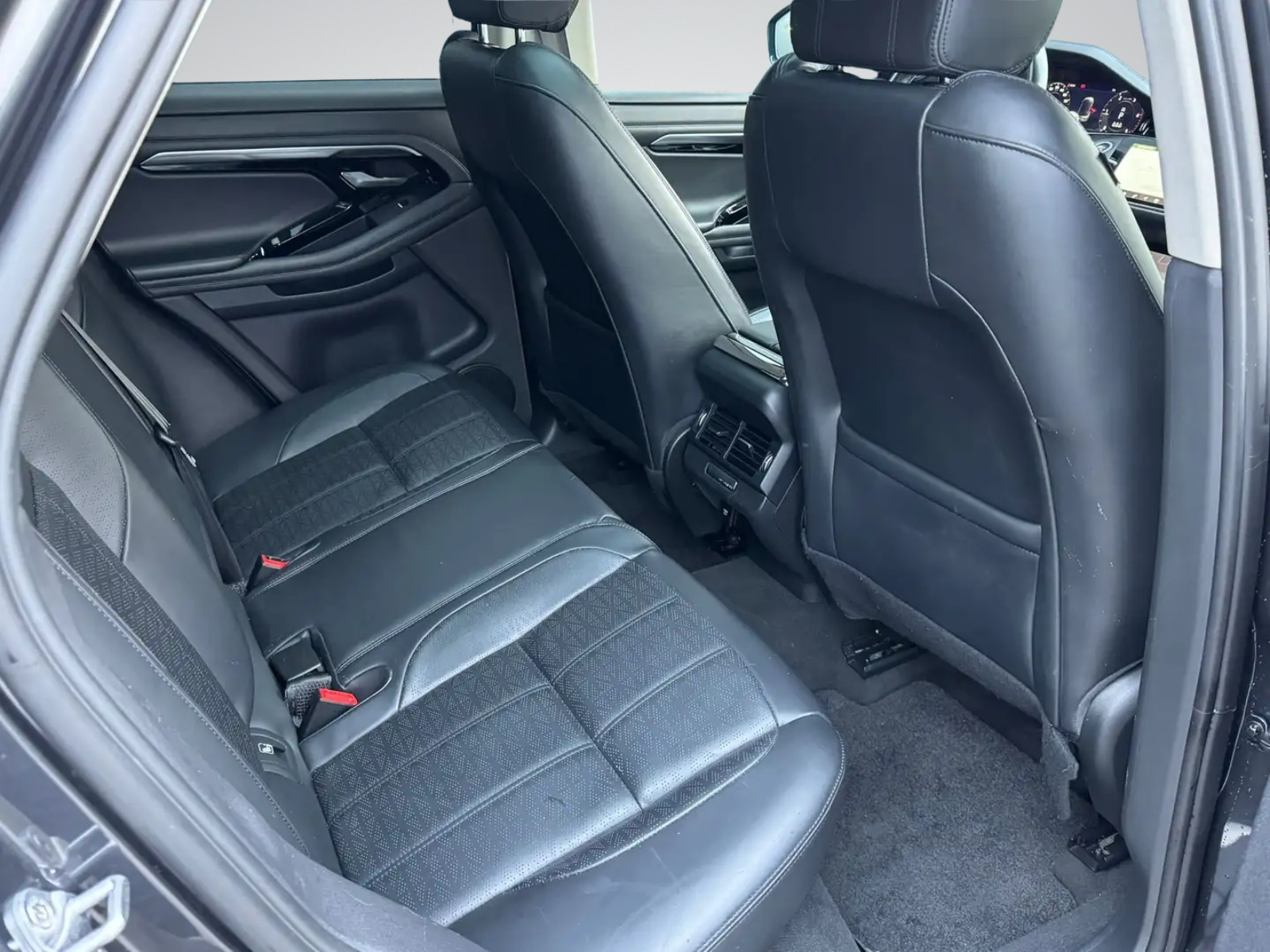 Land Rover Range Rover Evoque 2.0 TD4 MHEV 4WD R-Dynamic/ NAVI/CAMERA/TOIT PANO