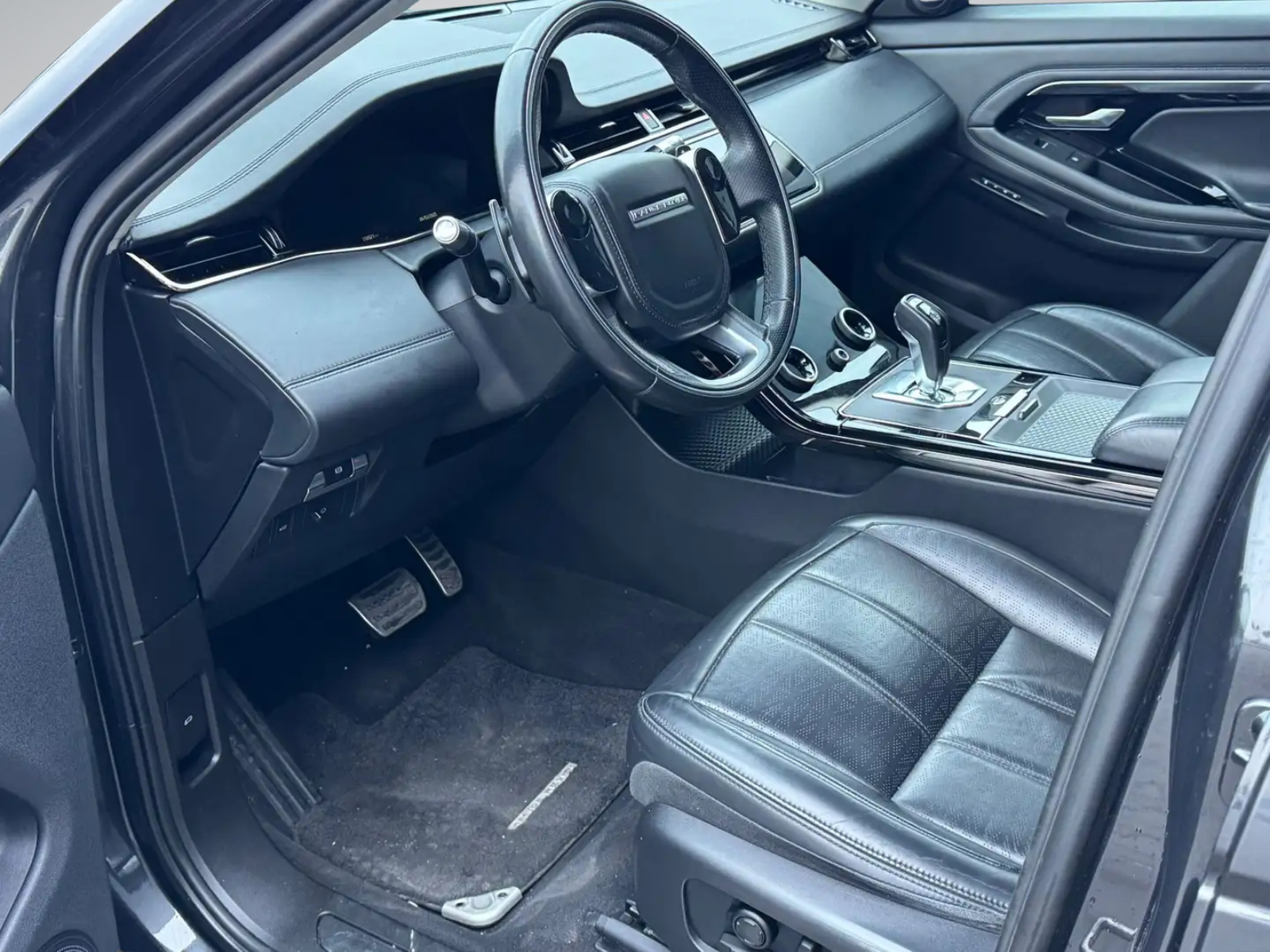 Land Rover Range Rover Evoque 2.0 TD4 MHEV 4WD R-Dynamic/ NAVI/CAMERA/TOIT PANO