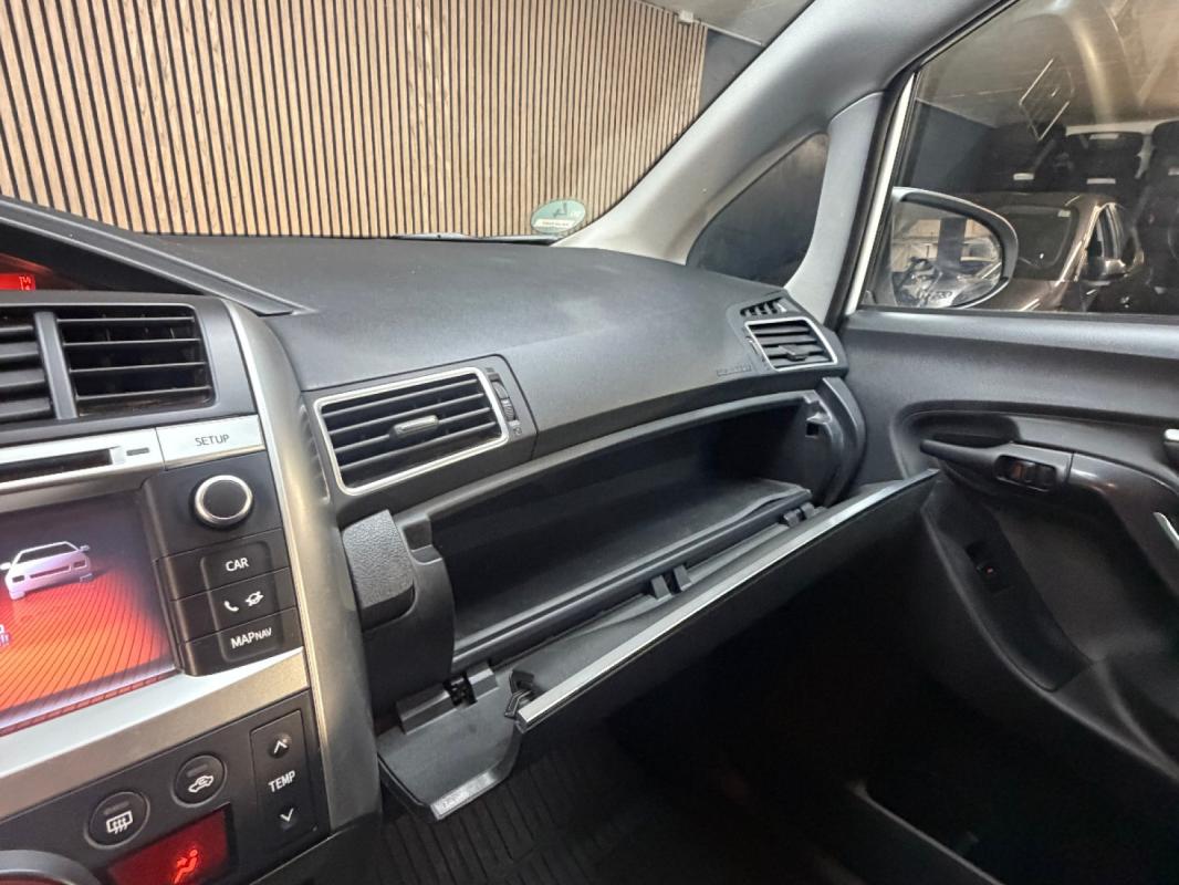 Toyota Verso 2.2 D-CAT DPF COMFORT 7PLACE